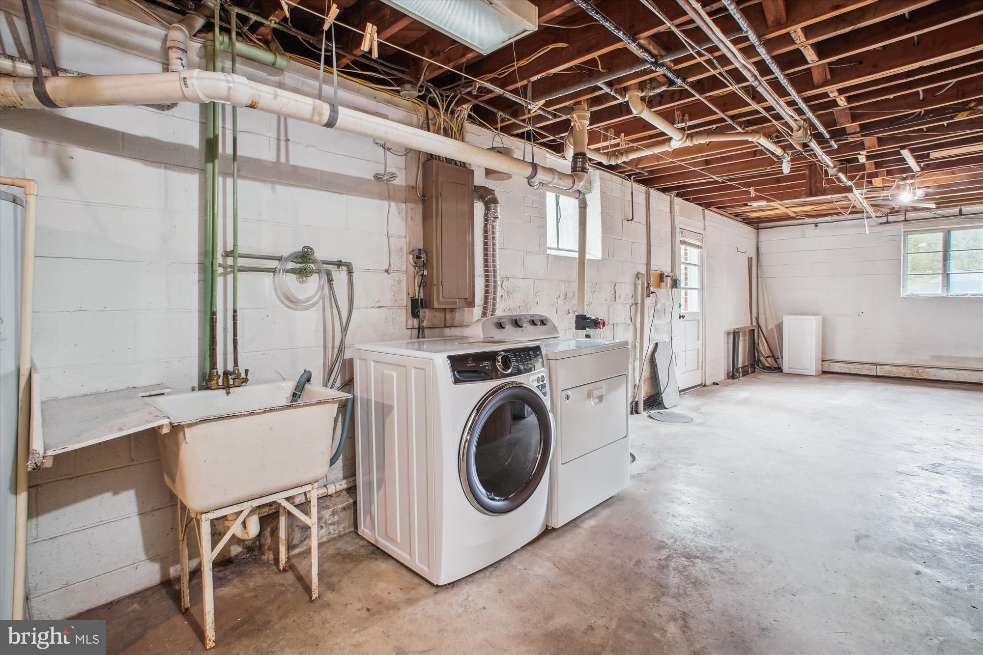 SPRINGVALE - Residential Lease