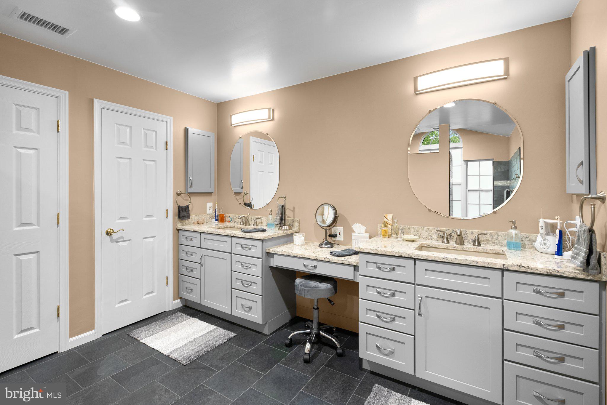 3211 HAVENWOOD COURT