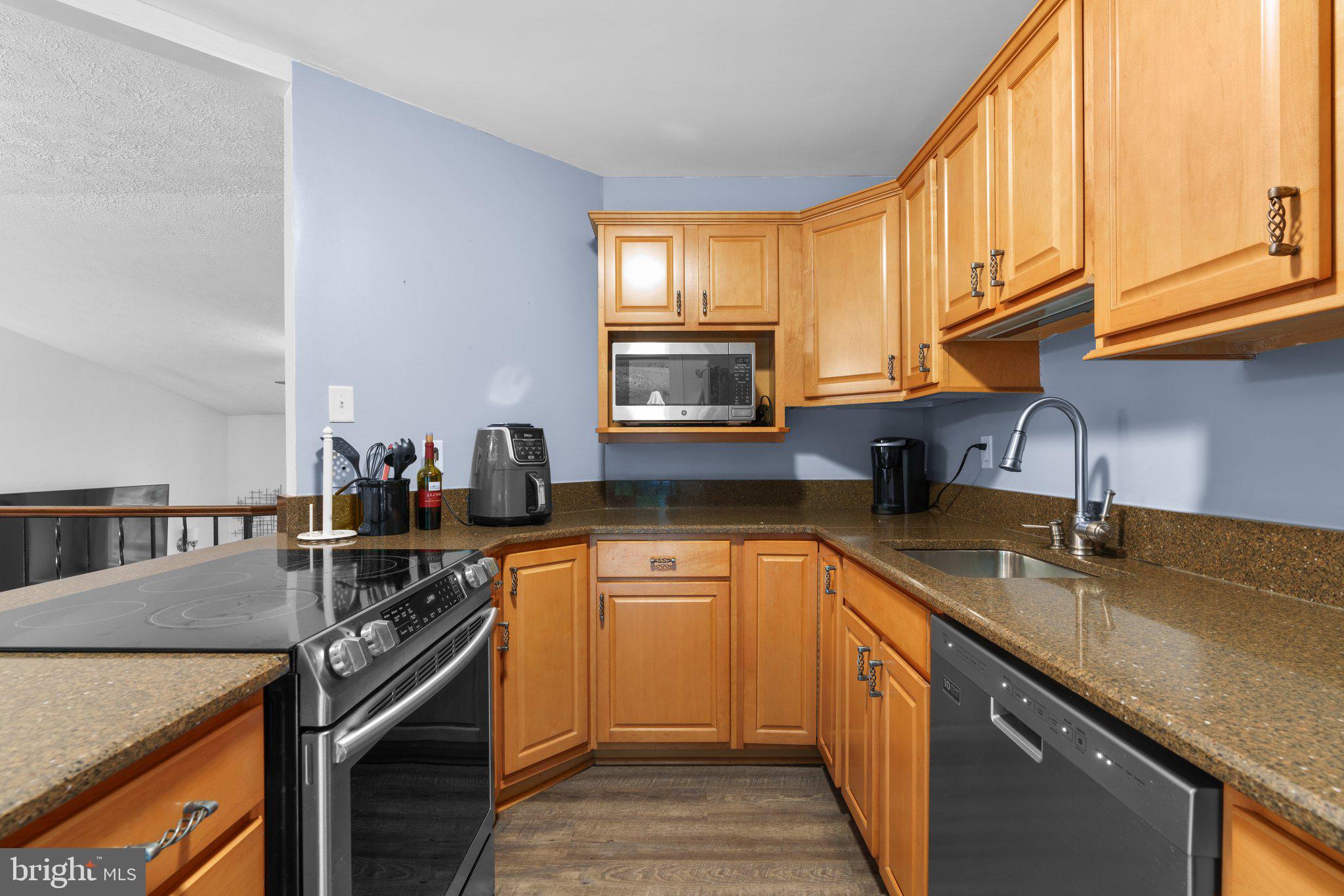 TAYLOR VILLAGE - Residential