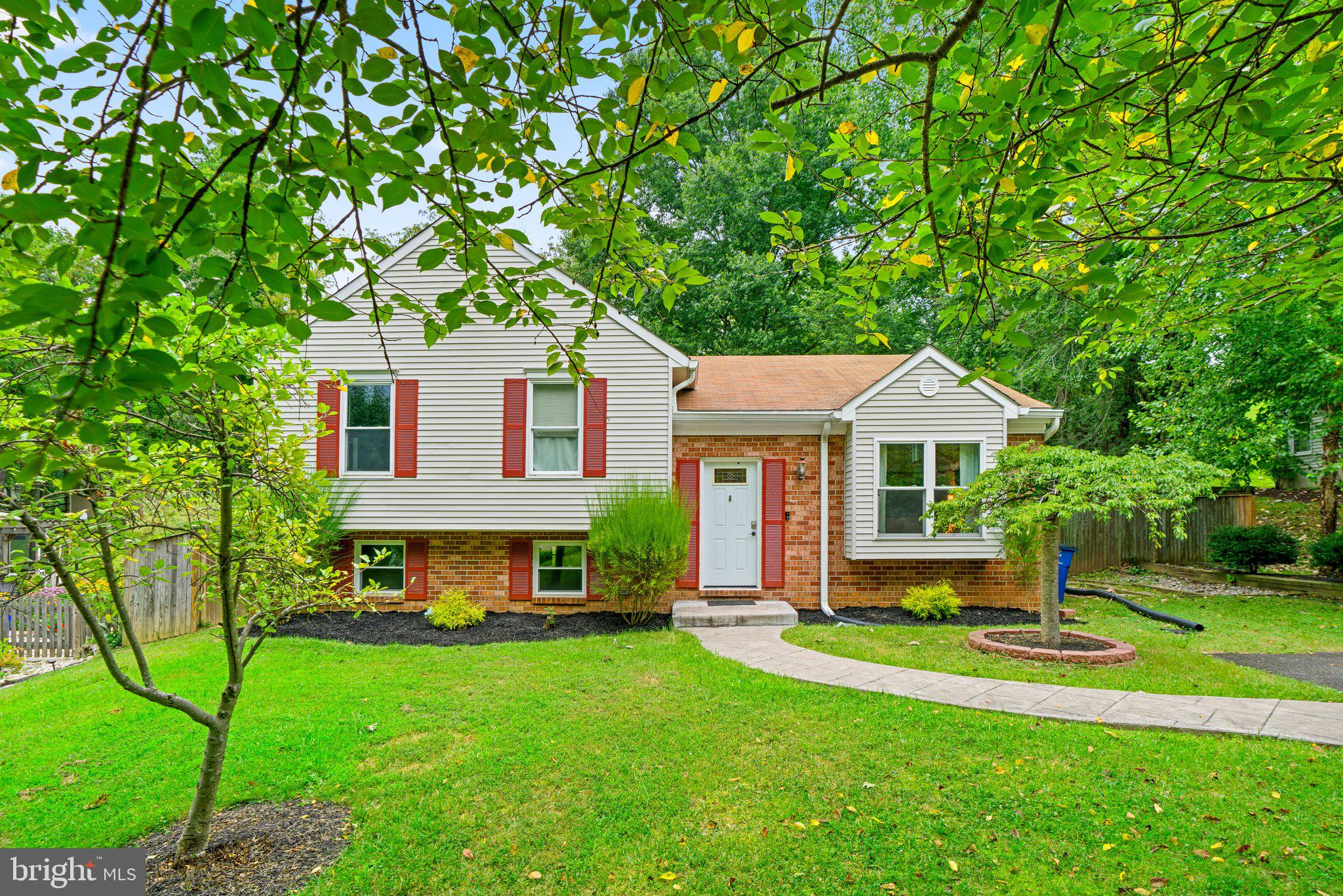 TAYLOR VILLAGE - Residential