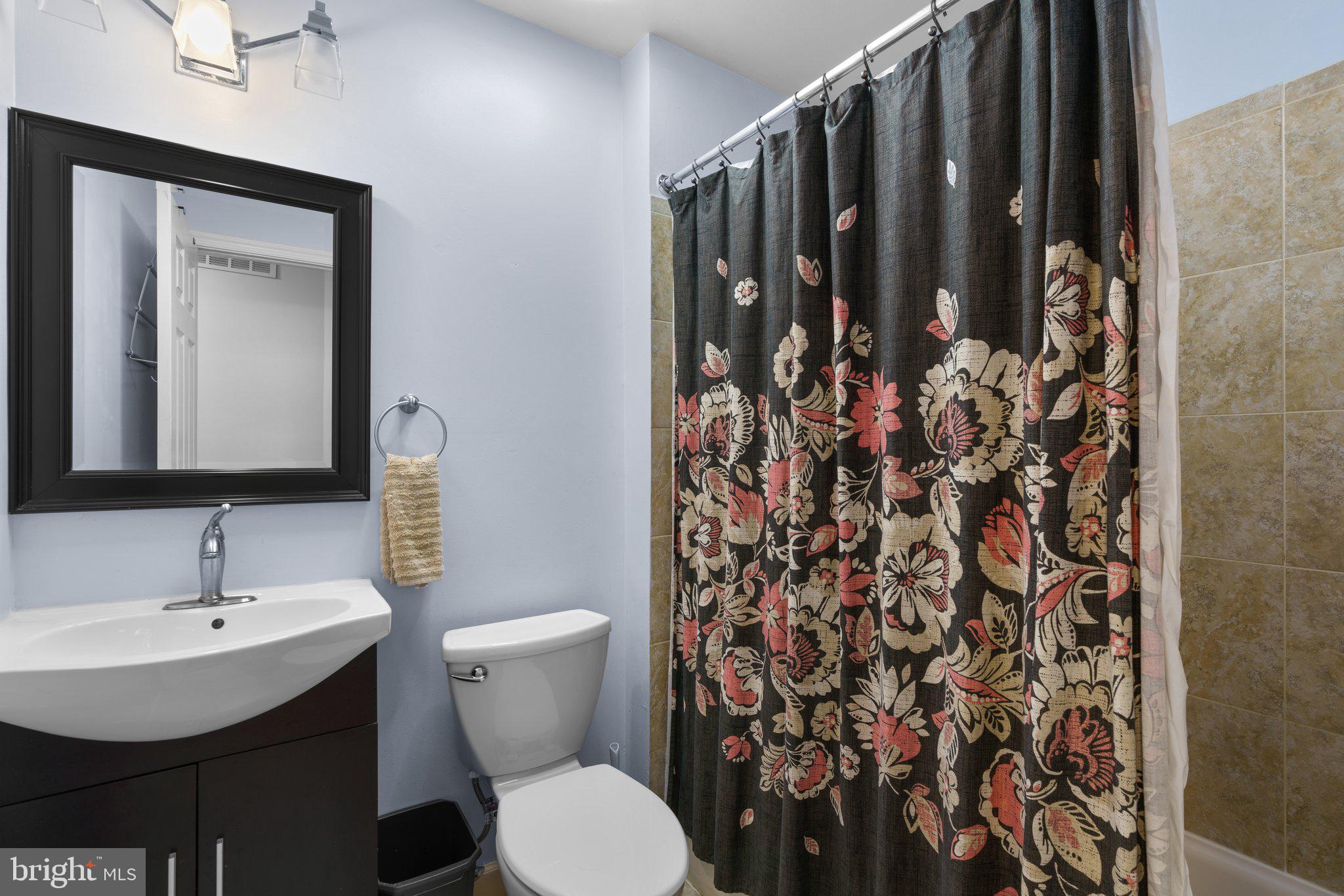 TAYLOR VILLAGE - Residential