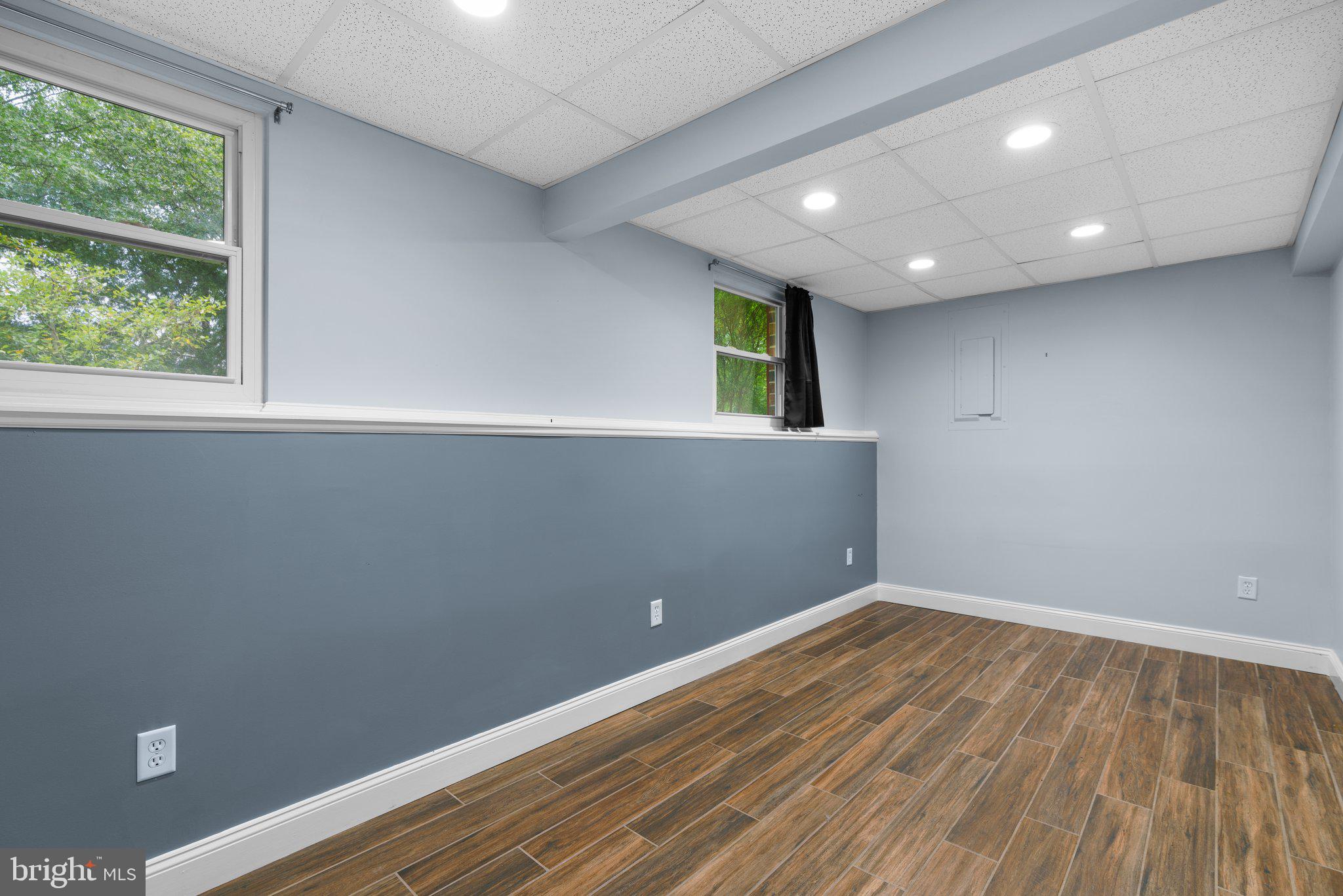 TAYLOR VILLAGE - Residential