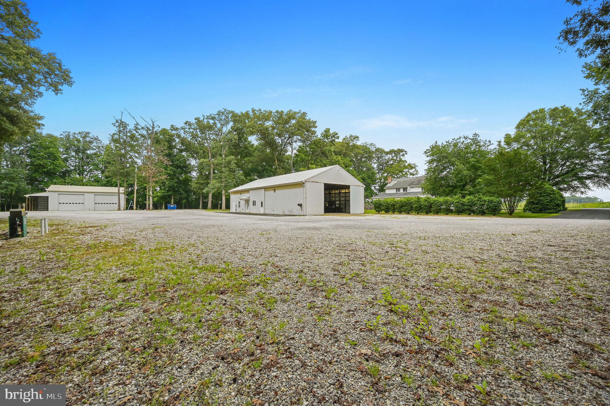 11142 LOG CABIN ROAD