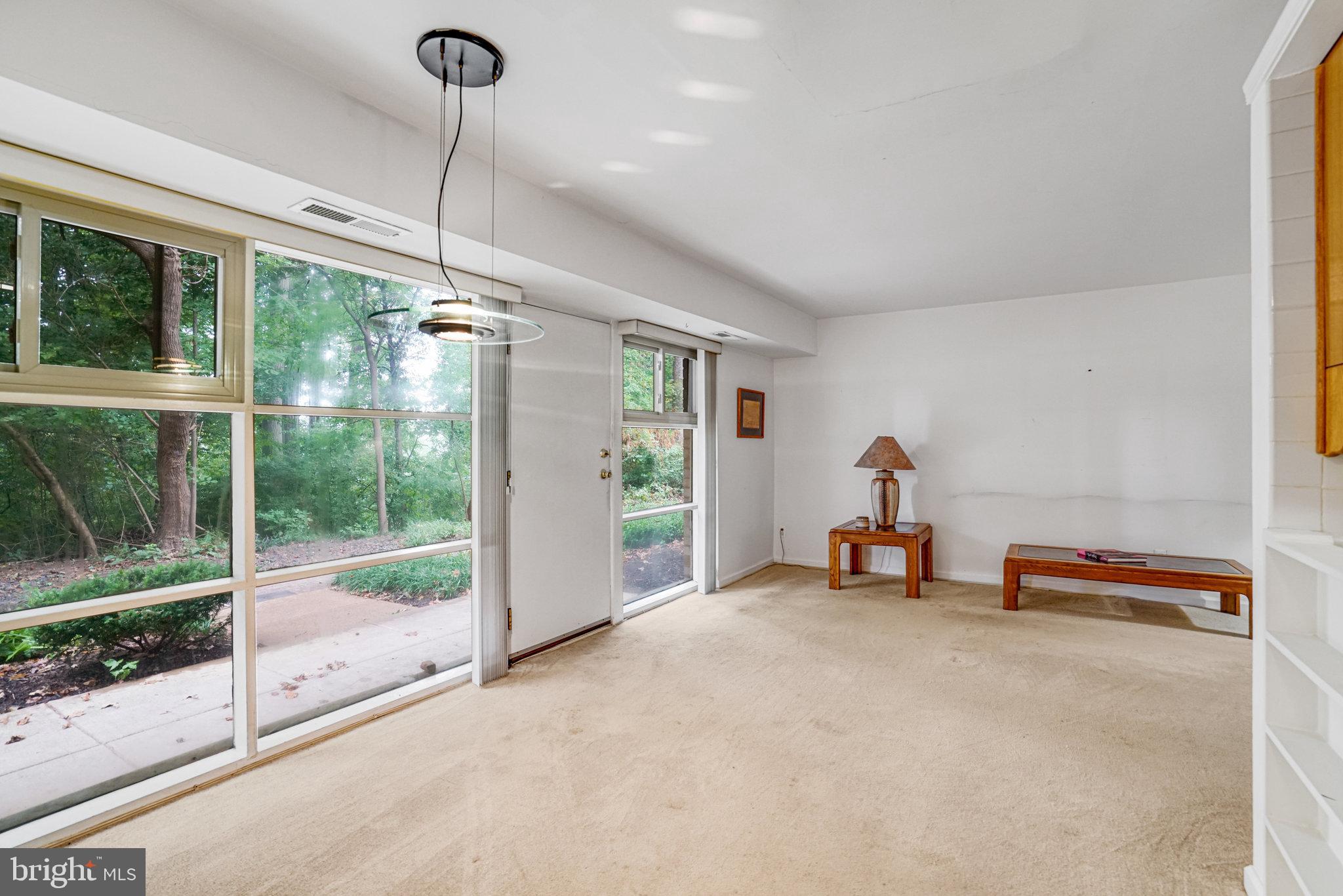 4309 AMERICANA DRIVE 10
