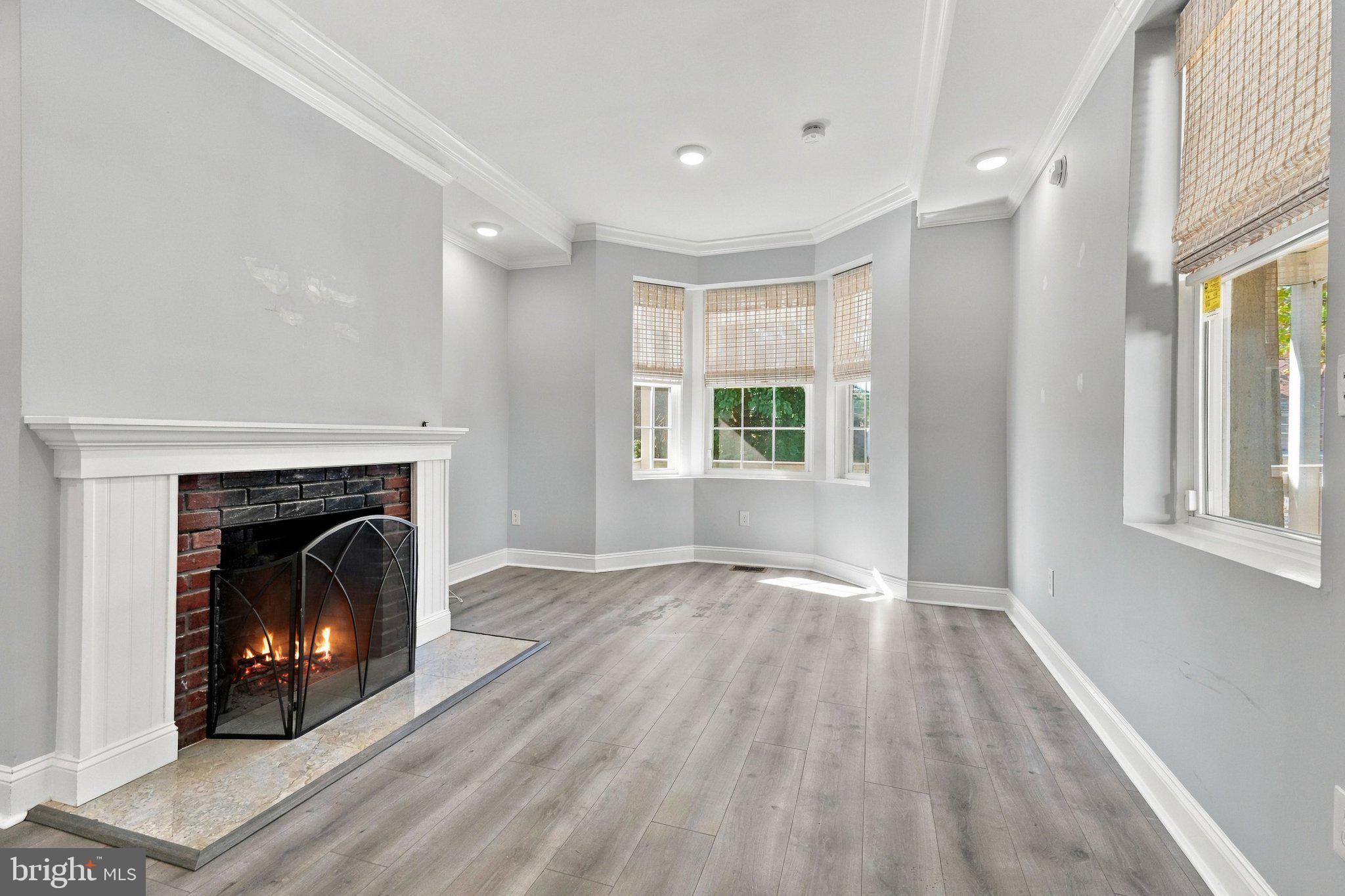 308 W UPSAL STREET