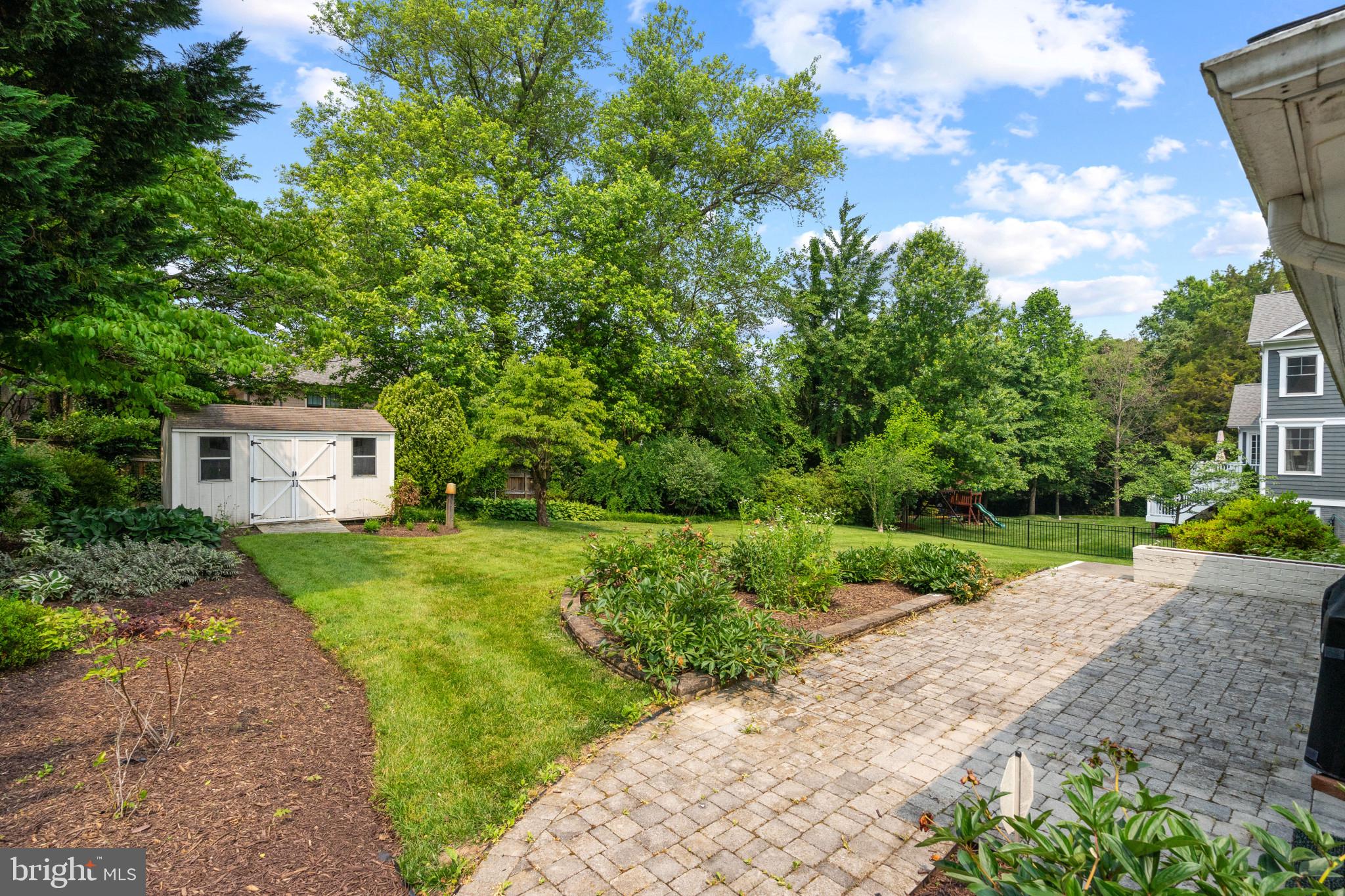 WEST LANGLEY - Residential