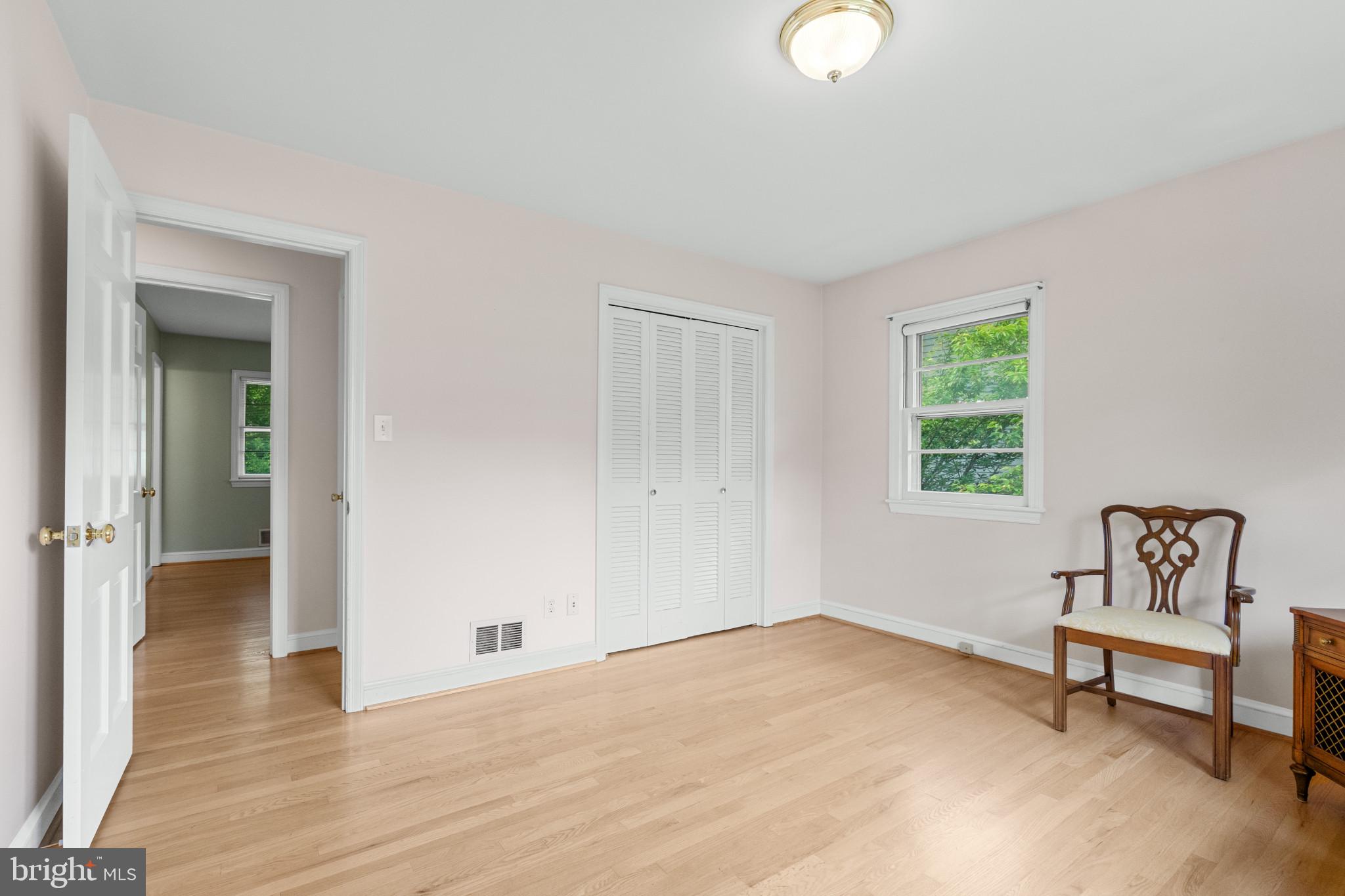 WEST LANGLEY - Residential