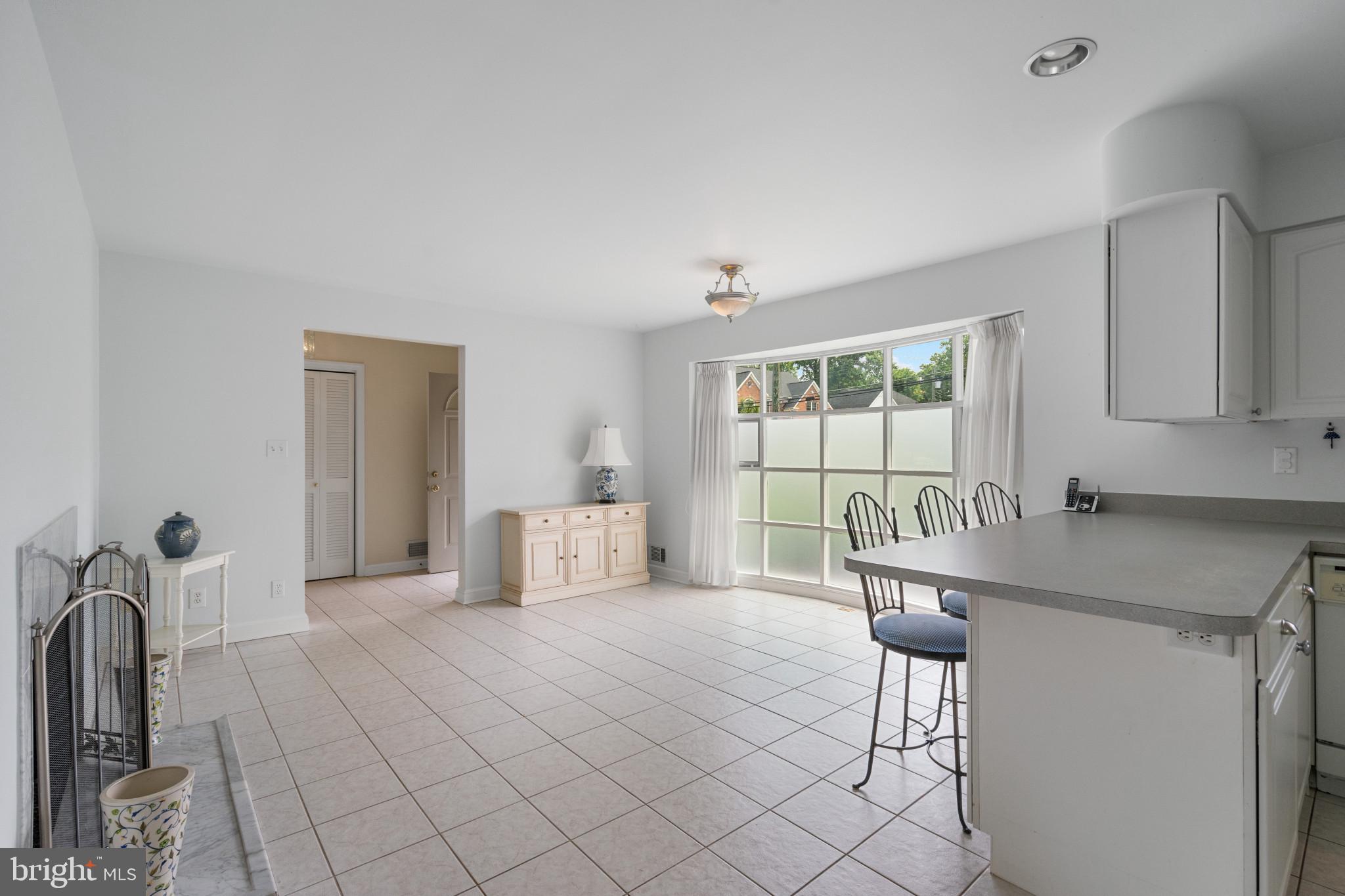 WEST LANGLEY - Residential