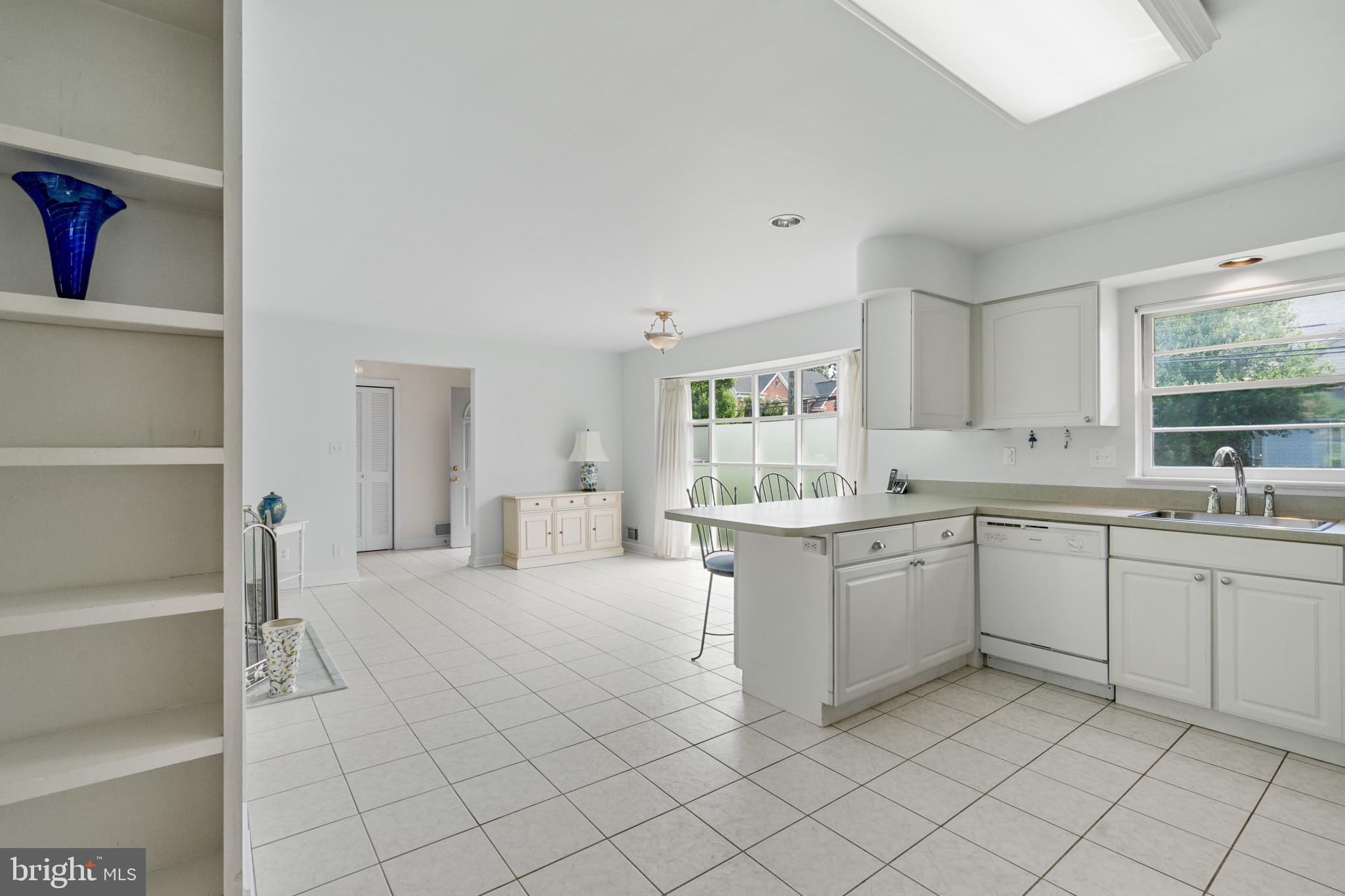 WEST LANGLEY - Residential