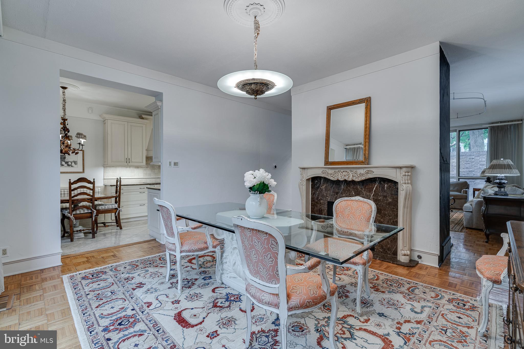 SOCIETY HILL - Residential