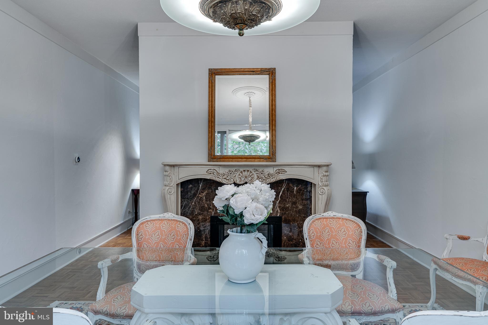 SOCIETY HILL - Residential