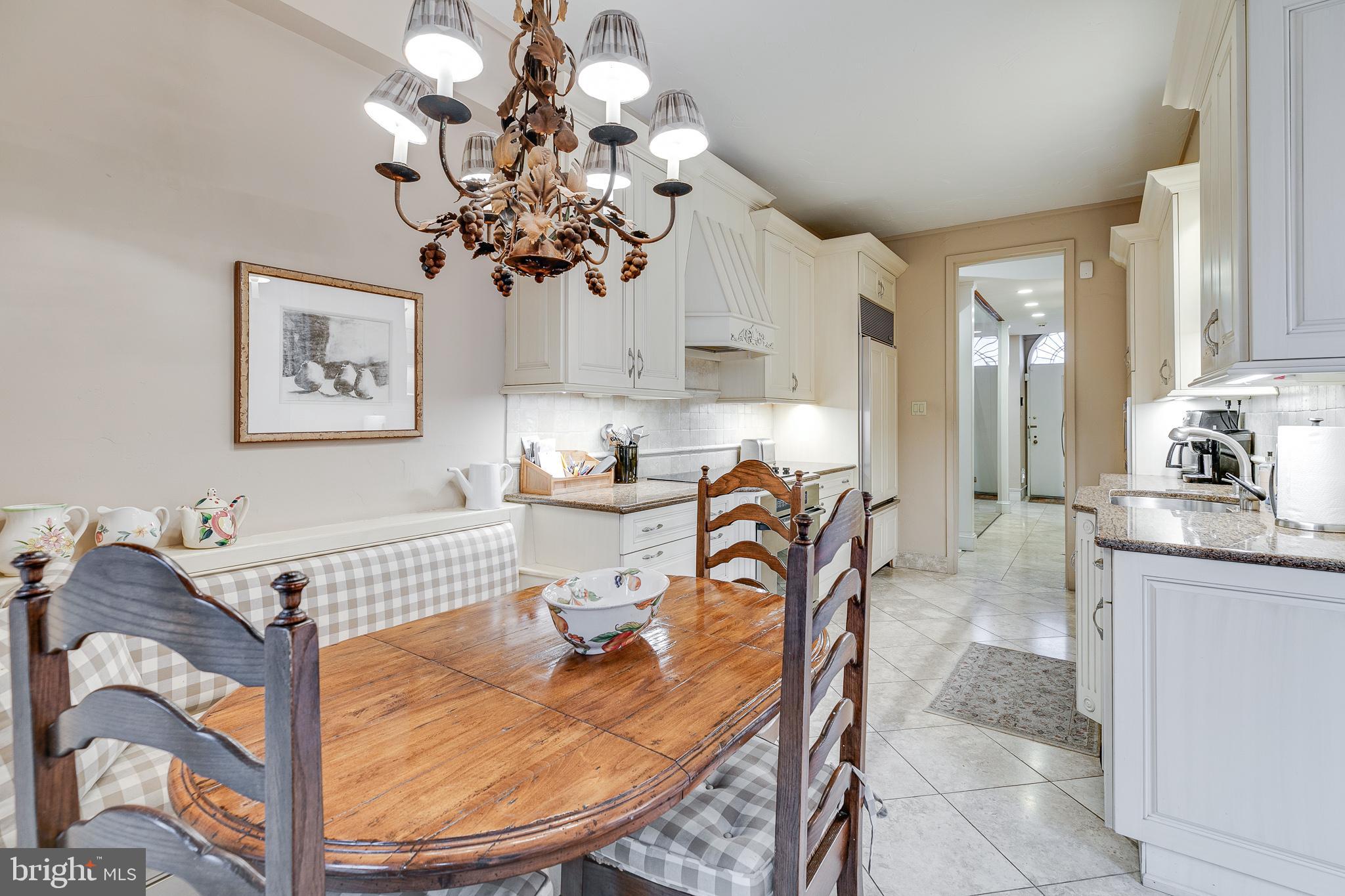 SOCIETY HILL - Residential