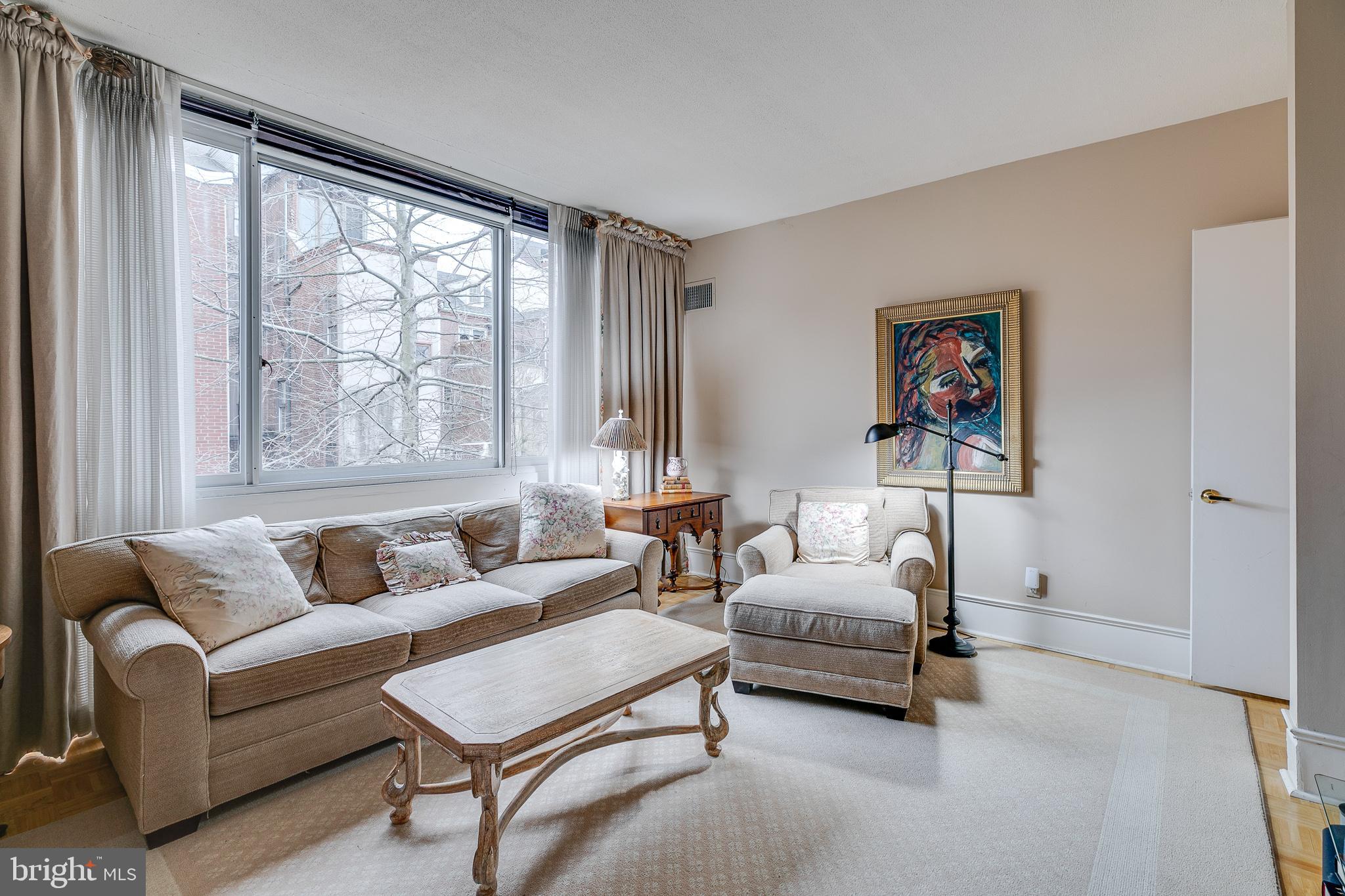 SOCIETY HILL - Residential