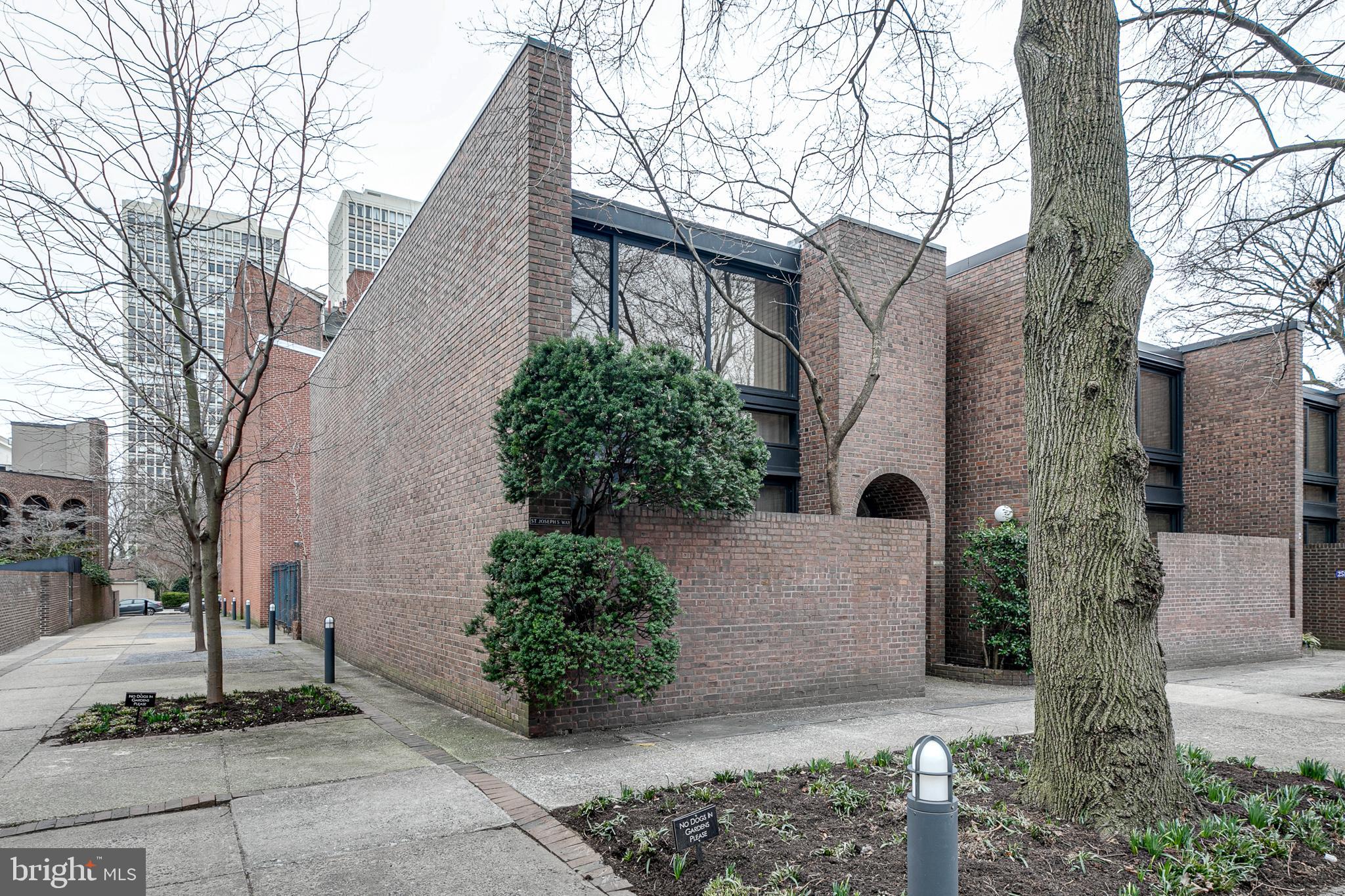 SOCIETY HILL - Residential