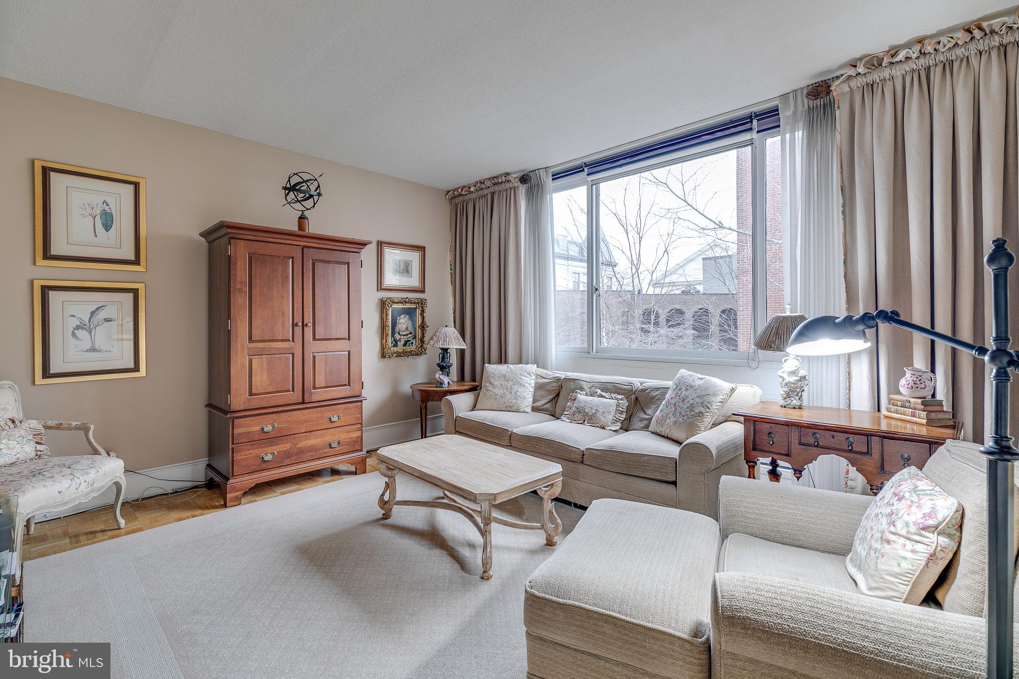 SOCIETY HILL - Residential