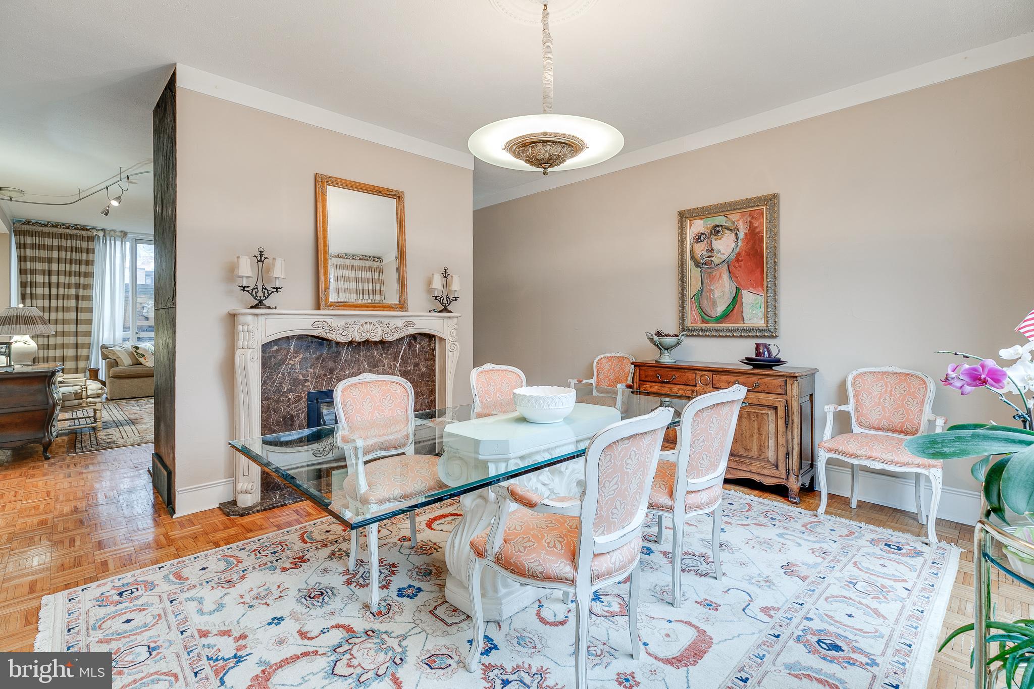 SOCIETY HILL - Residential