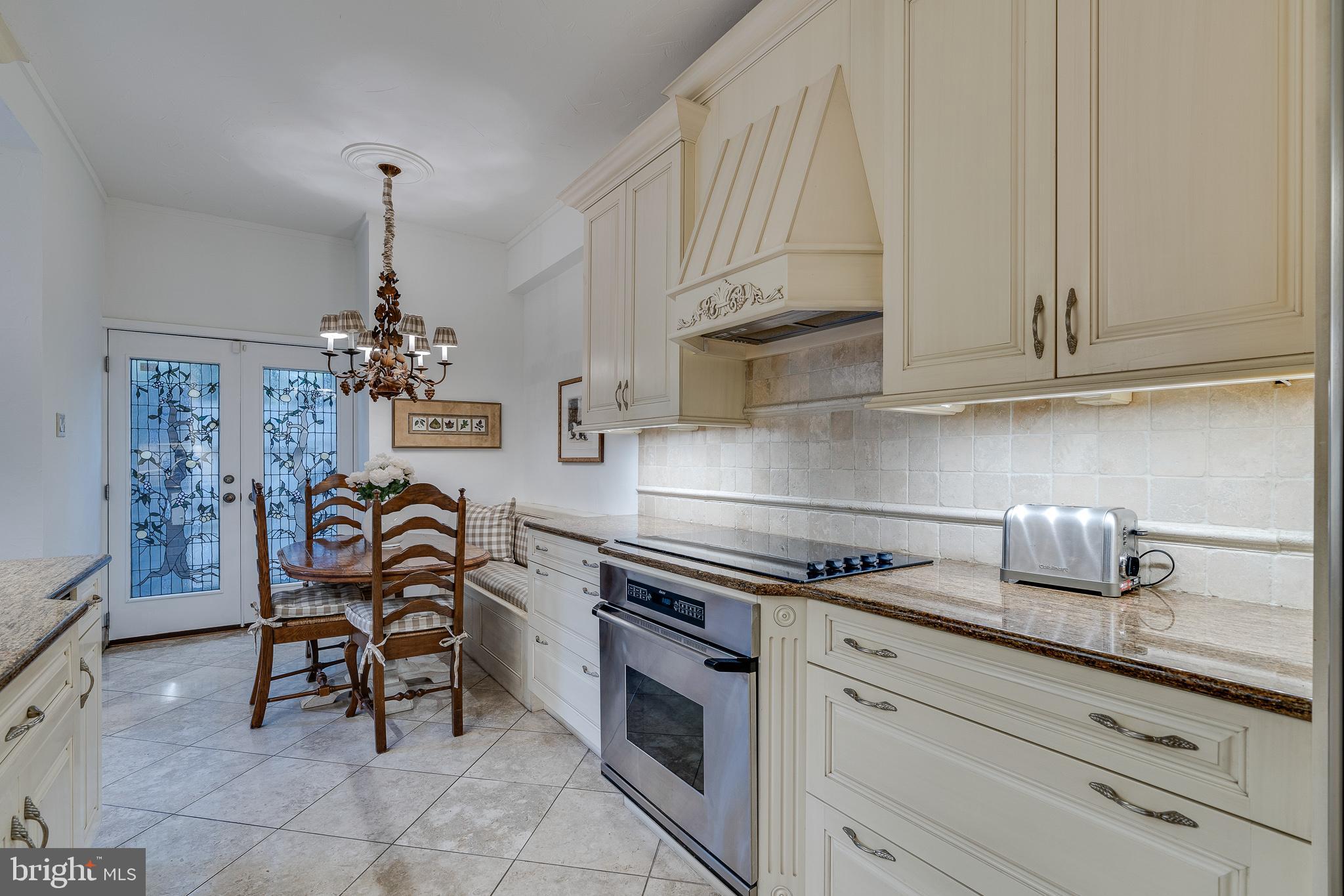 SOCIETY HILL - Residential