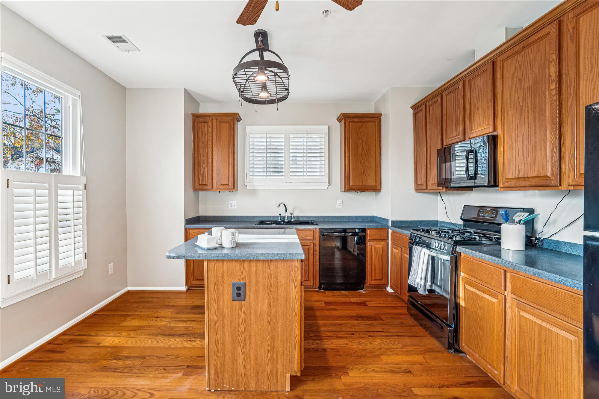 WOODLAND BOWIE CONDO - Residential