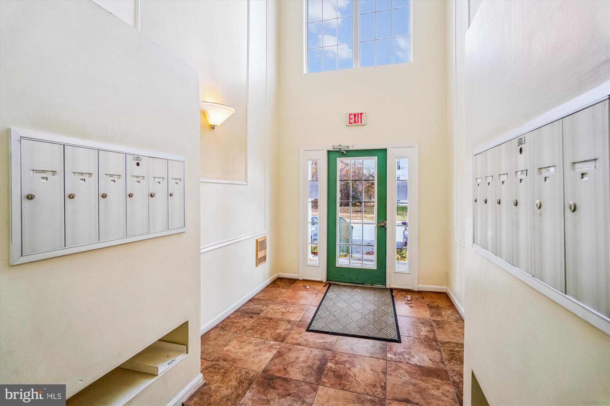 WOODLAND BOWIE CONDO - Residential