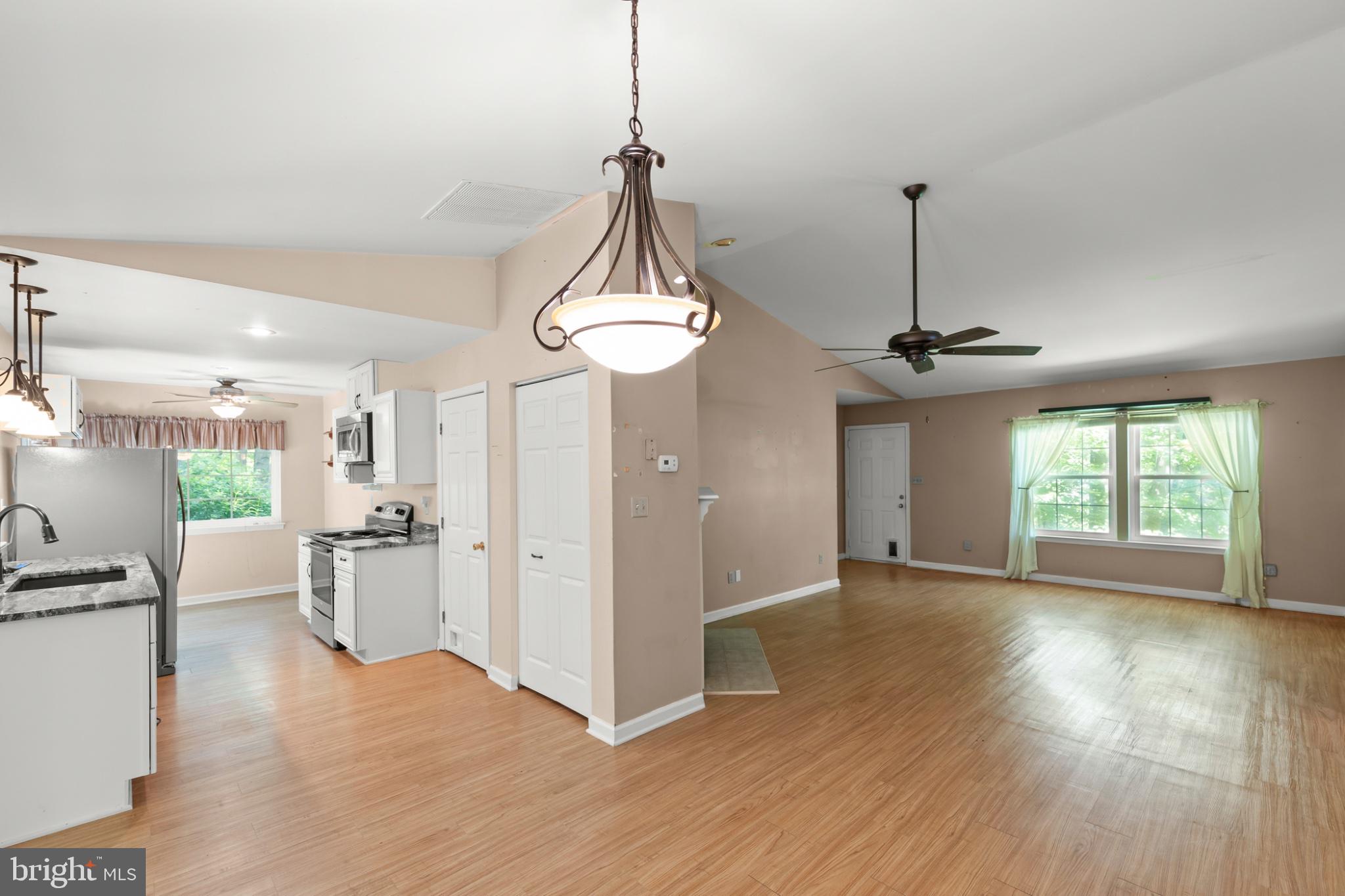 SHANNONDALE - Residential