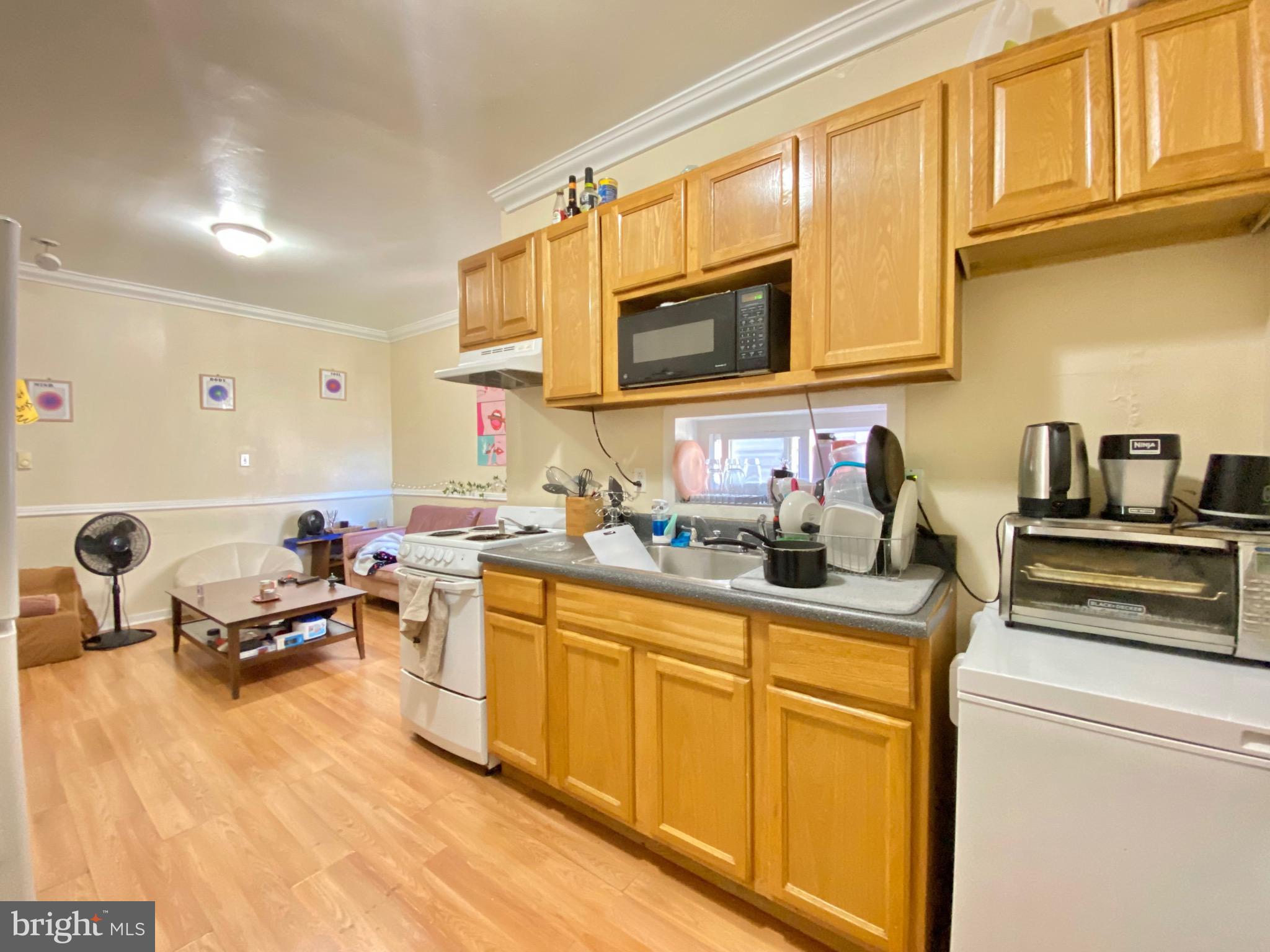 TEMPLE UNIVERSITY - Residential Lease