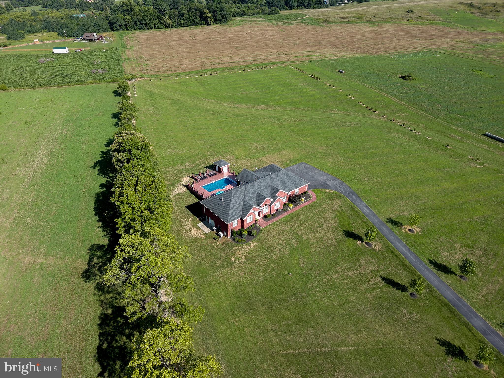 SPRINGDALE FARM - Residential