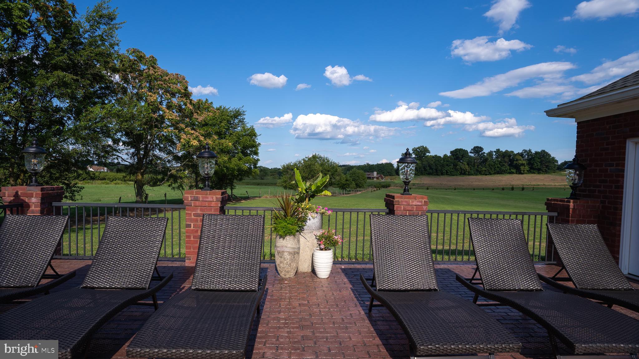 SPRINGDALE FARM - Residential