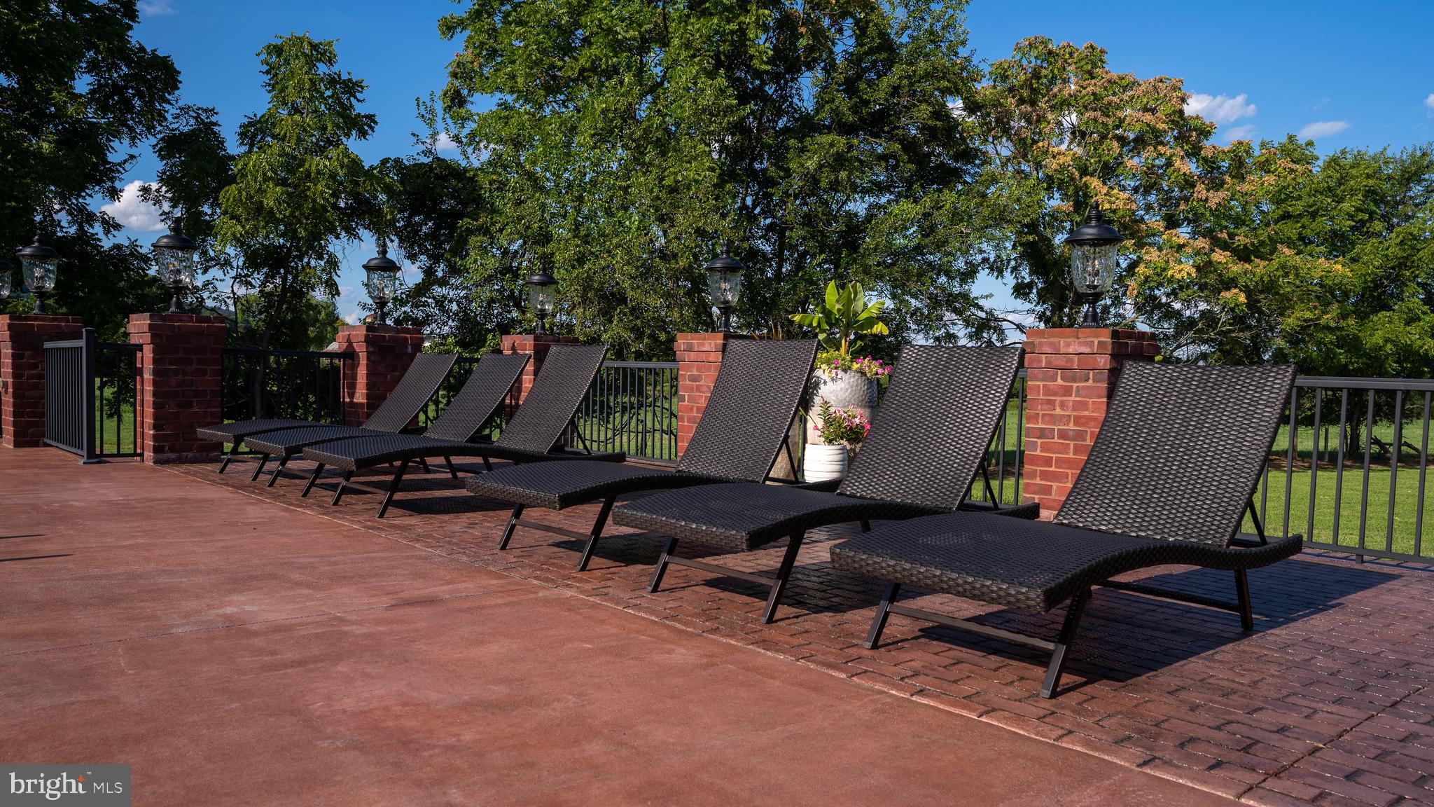 SPRINGDALE FARM - Residential