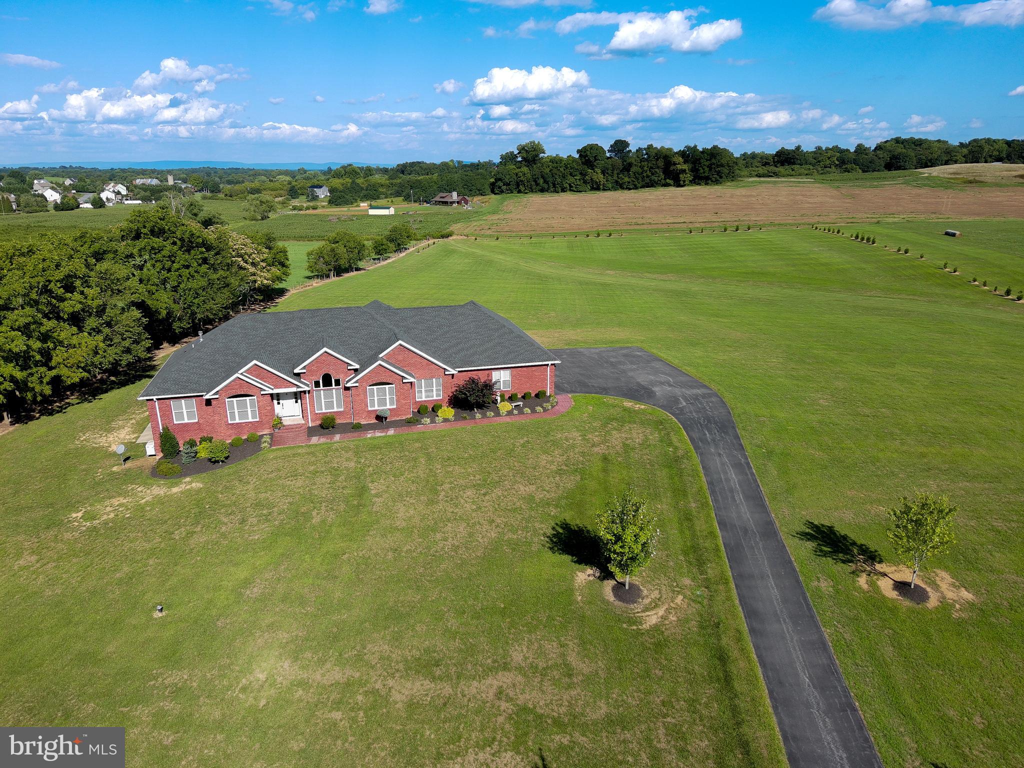 SPRINGDALE FARM - Residential