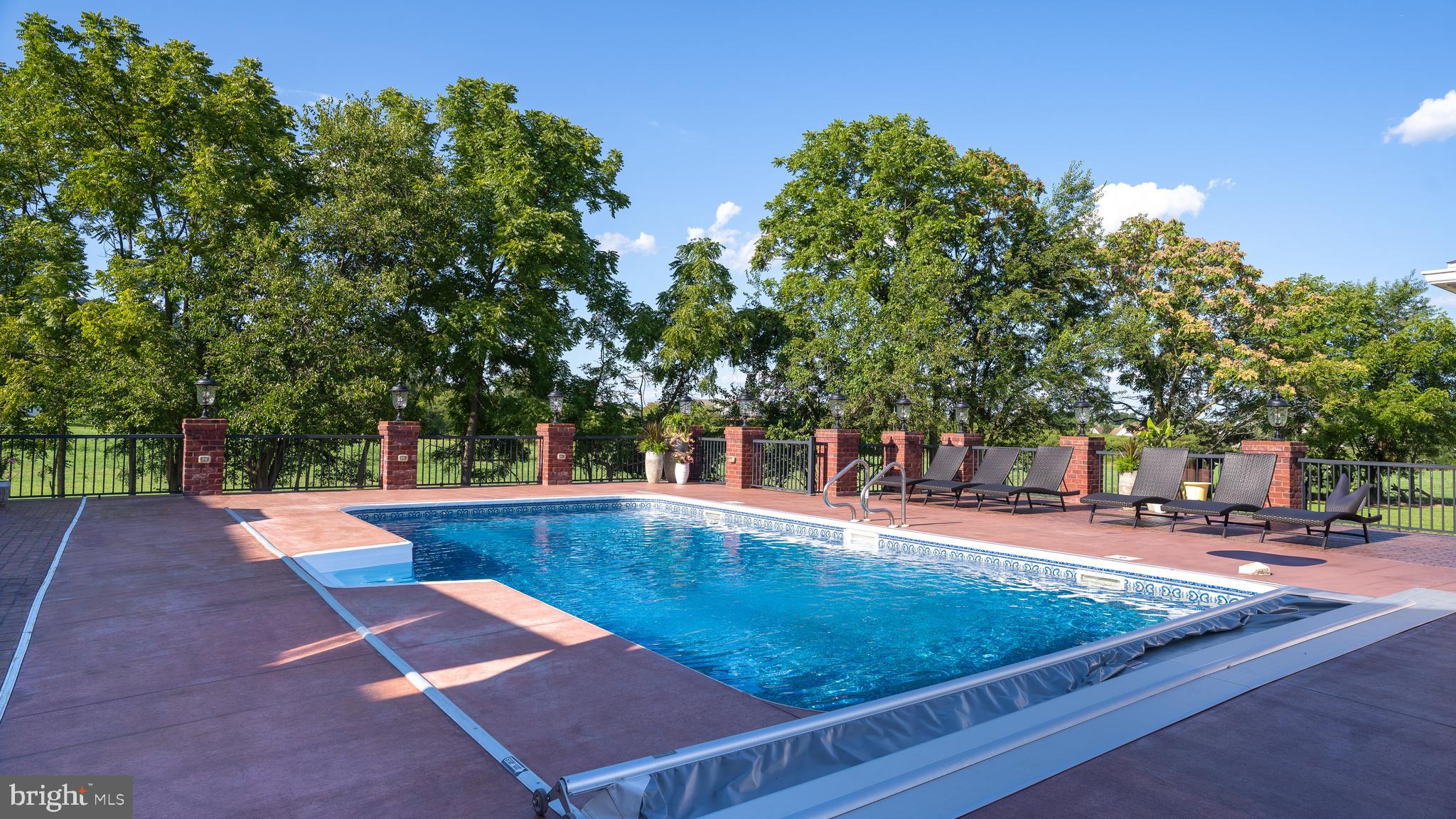 SPRINGDALE FARM - Residential