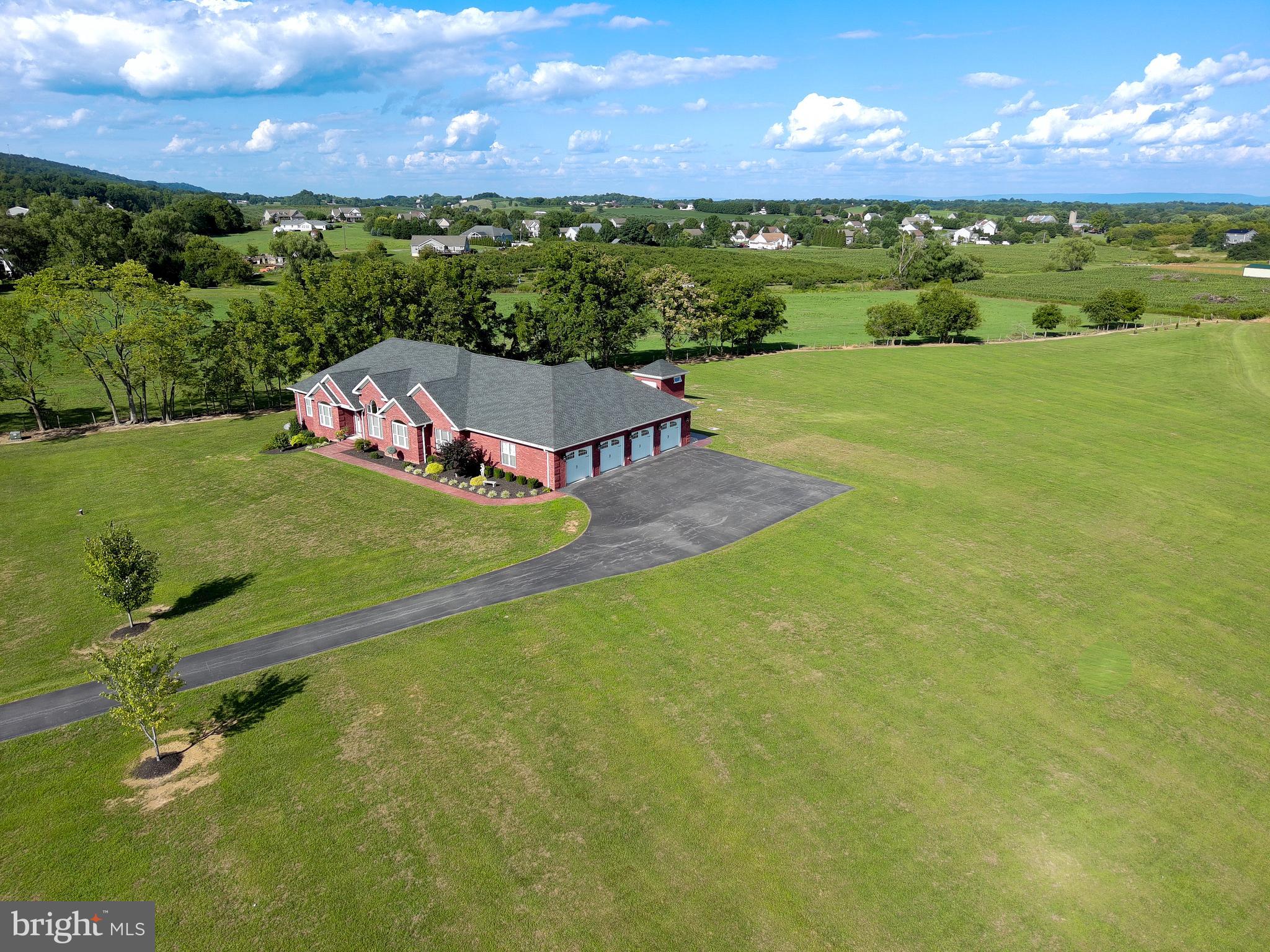 SPRINGDALE FARM - Residential