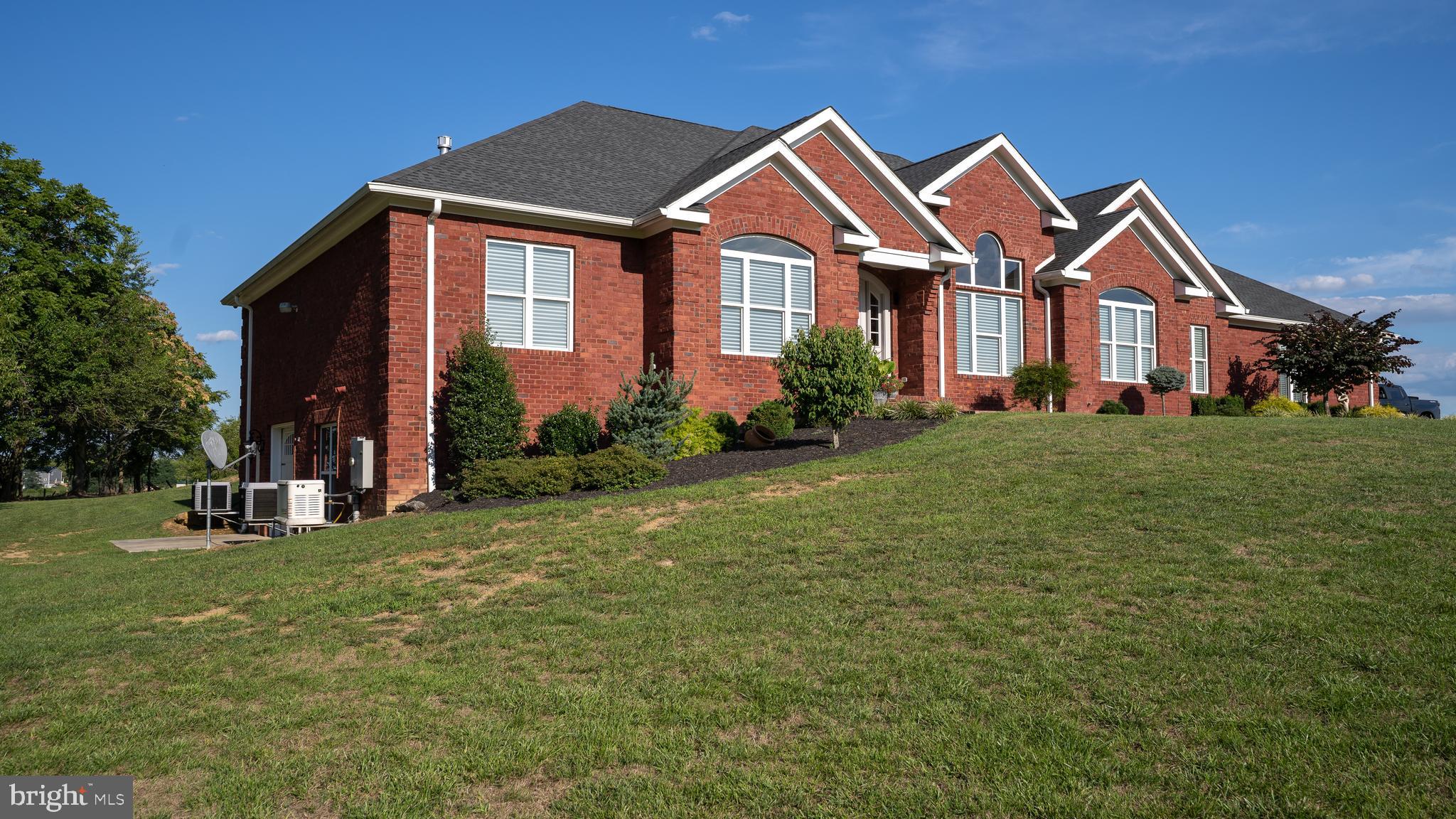 SPRINGDALE FARM - Residential