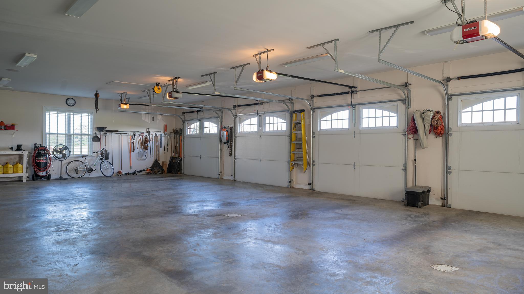 SPRINGDALE FARM - Residential