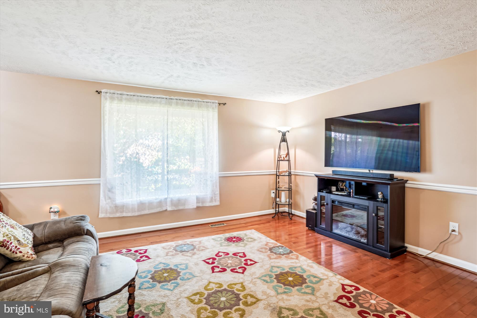 QUINCE ORCHARD MANOR - Residential