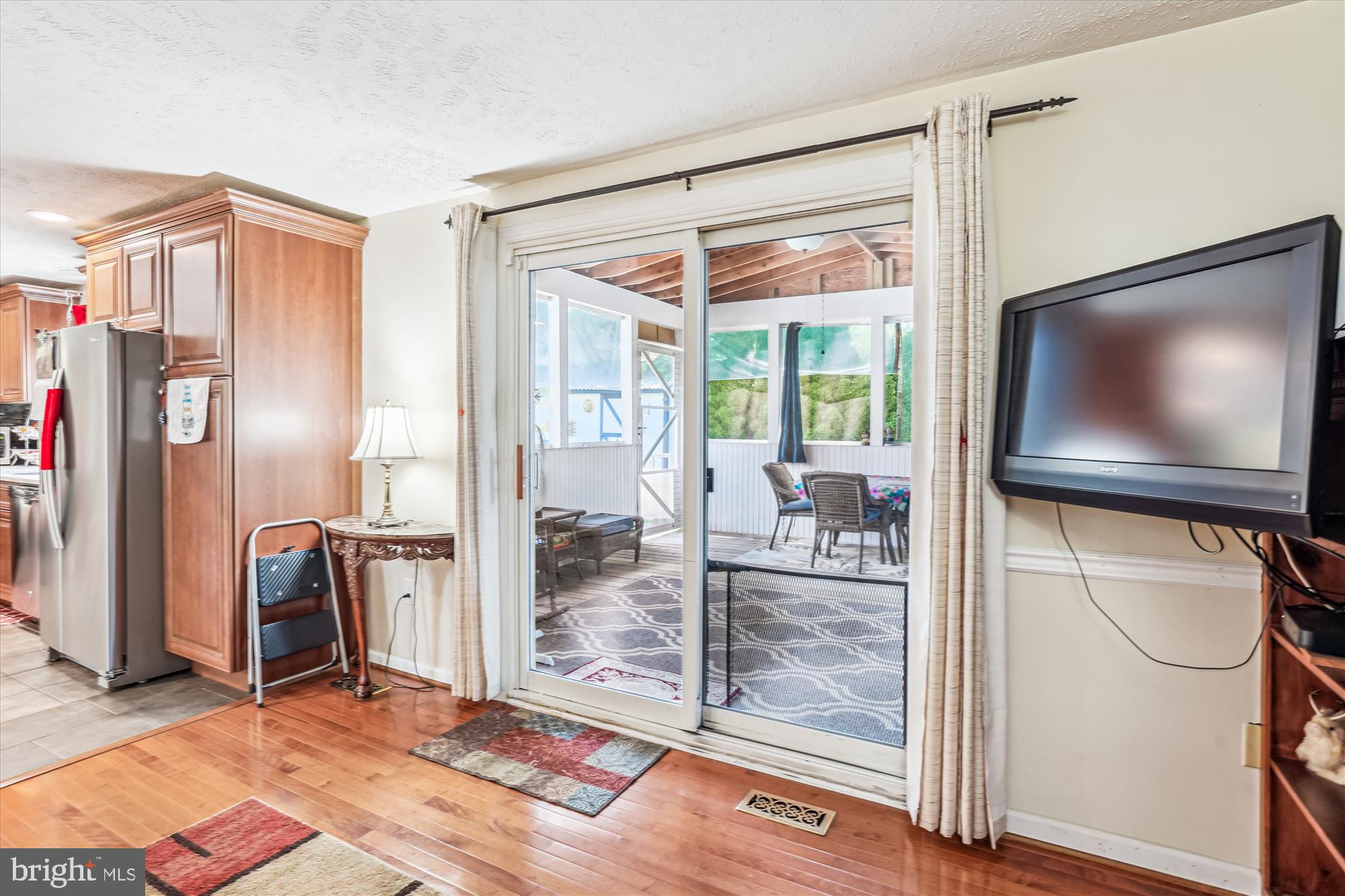 QUINCE ORCHARD MANOR - Residential