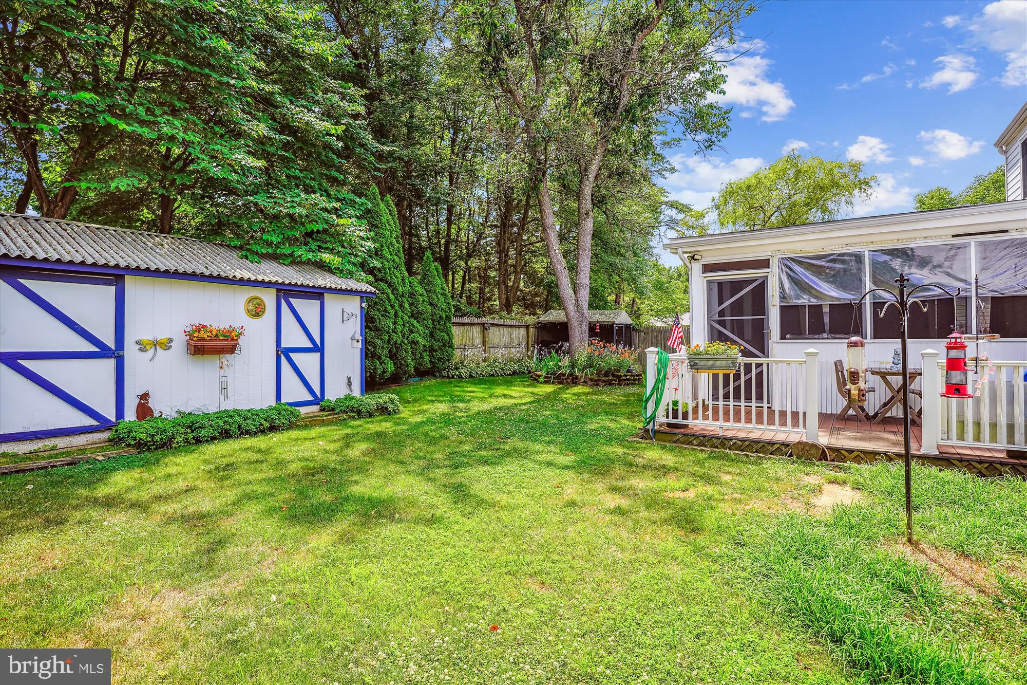 QUINCE ORCHARD MANOR - Residential