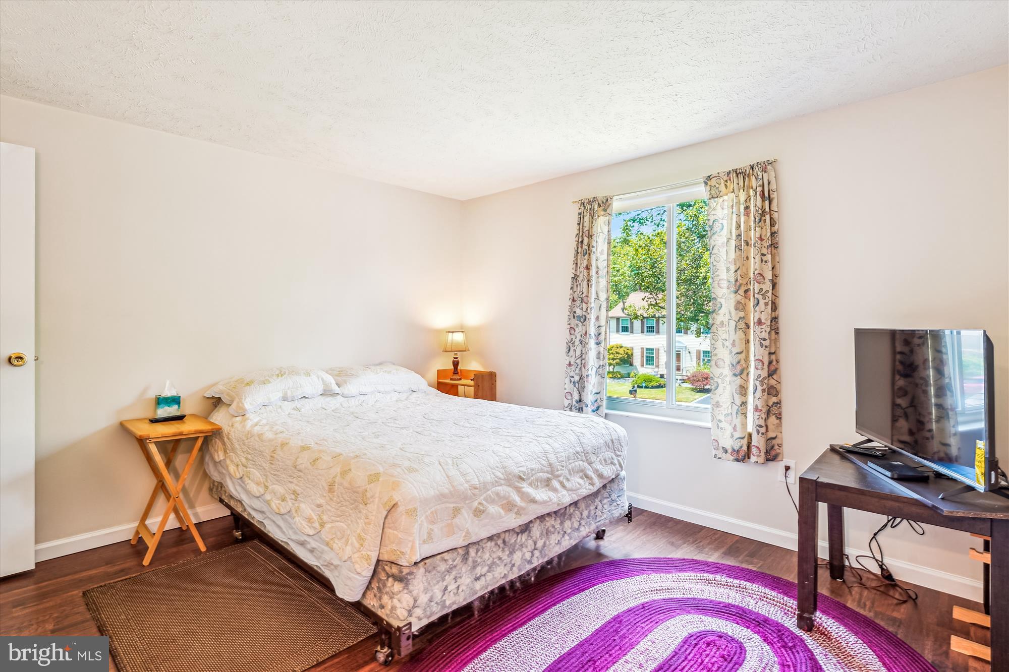 QUINCE ORCHARD MANOR - Residential