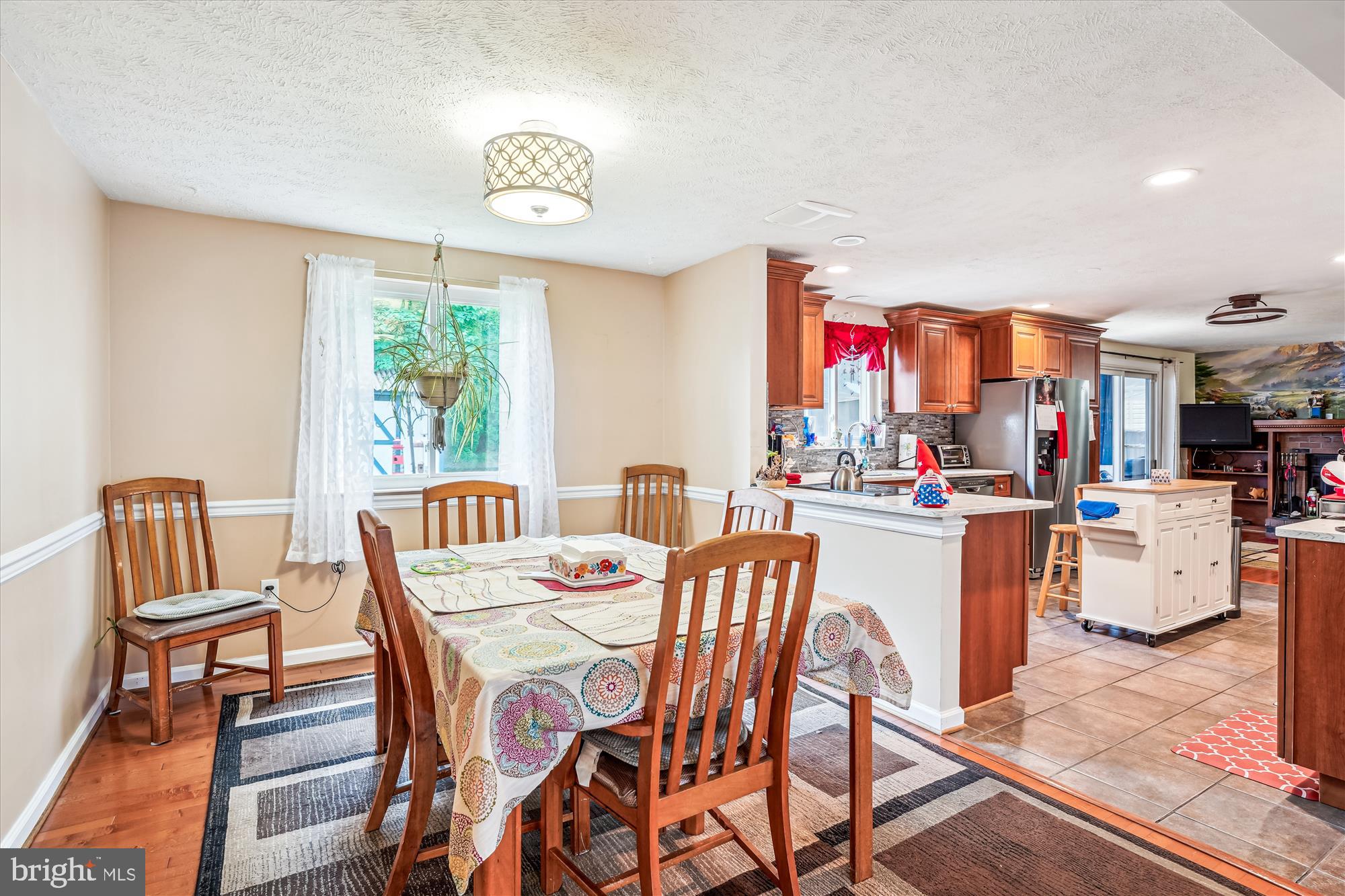 QUINCE ORCHARD MANOR - Residential