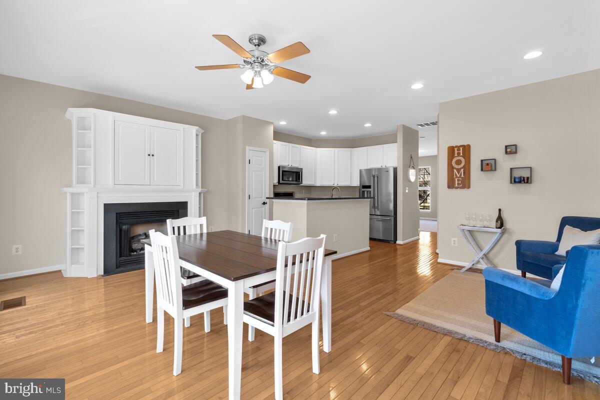 ASHBURN VILLAGE - Residential Lease