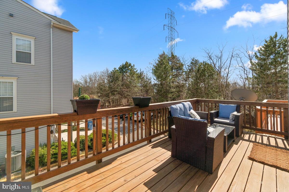 ASHBURN VILLAGE - Residential Lease