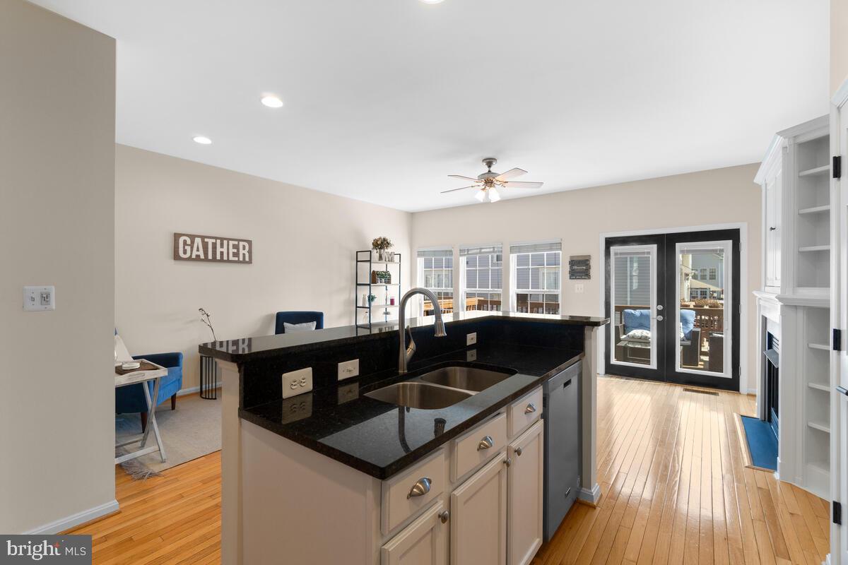 ASHBURN VILLAGE - Residential Lease