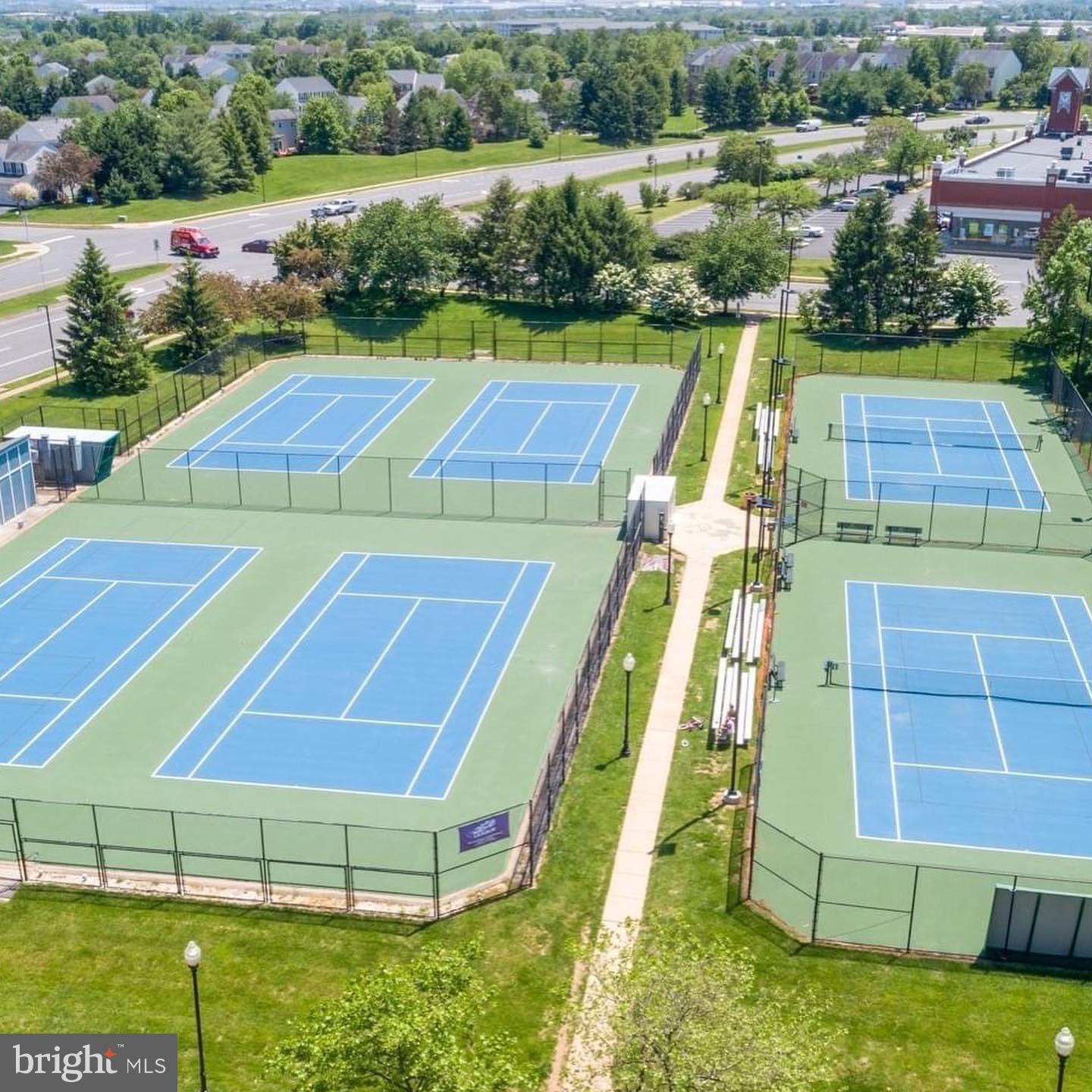 ASHBURN VILLAGE - Residential Lease