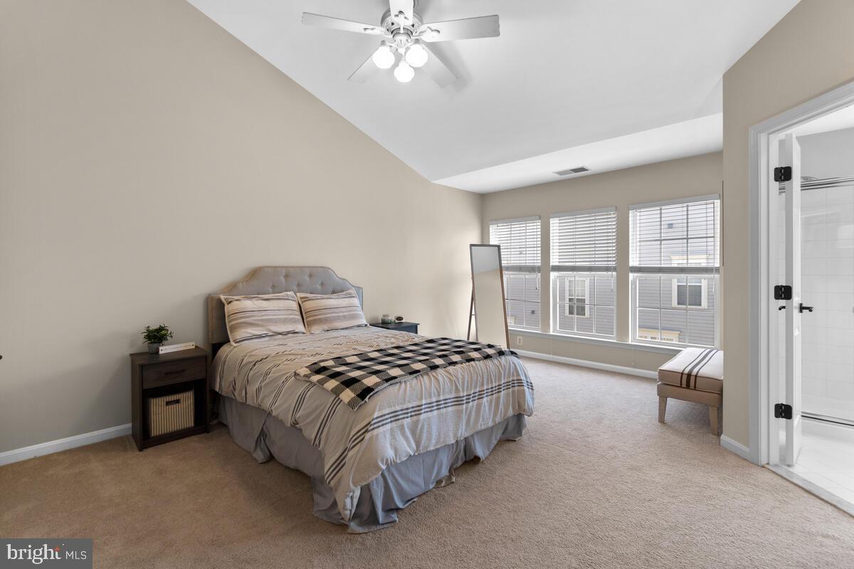 ASHBURN VILLAGE - Residential Lease