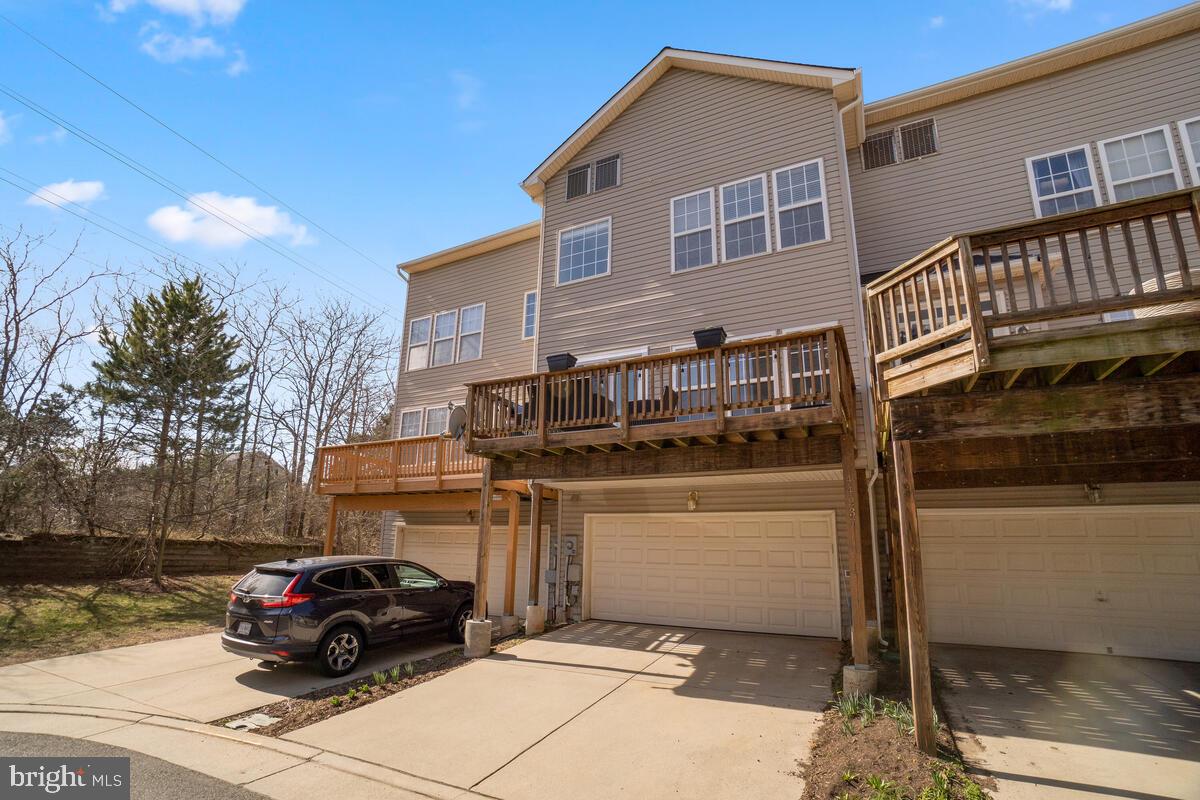 ASHBURN VILLAGE - Residential Lease