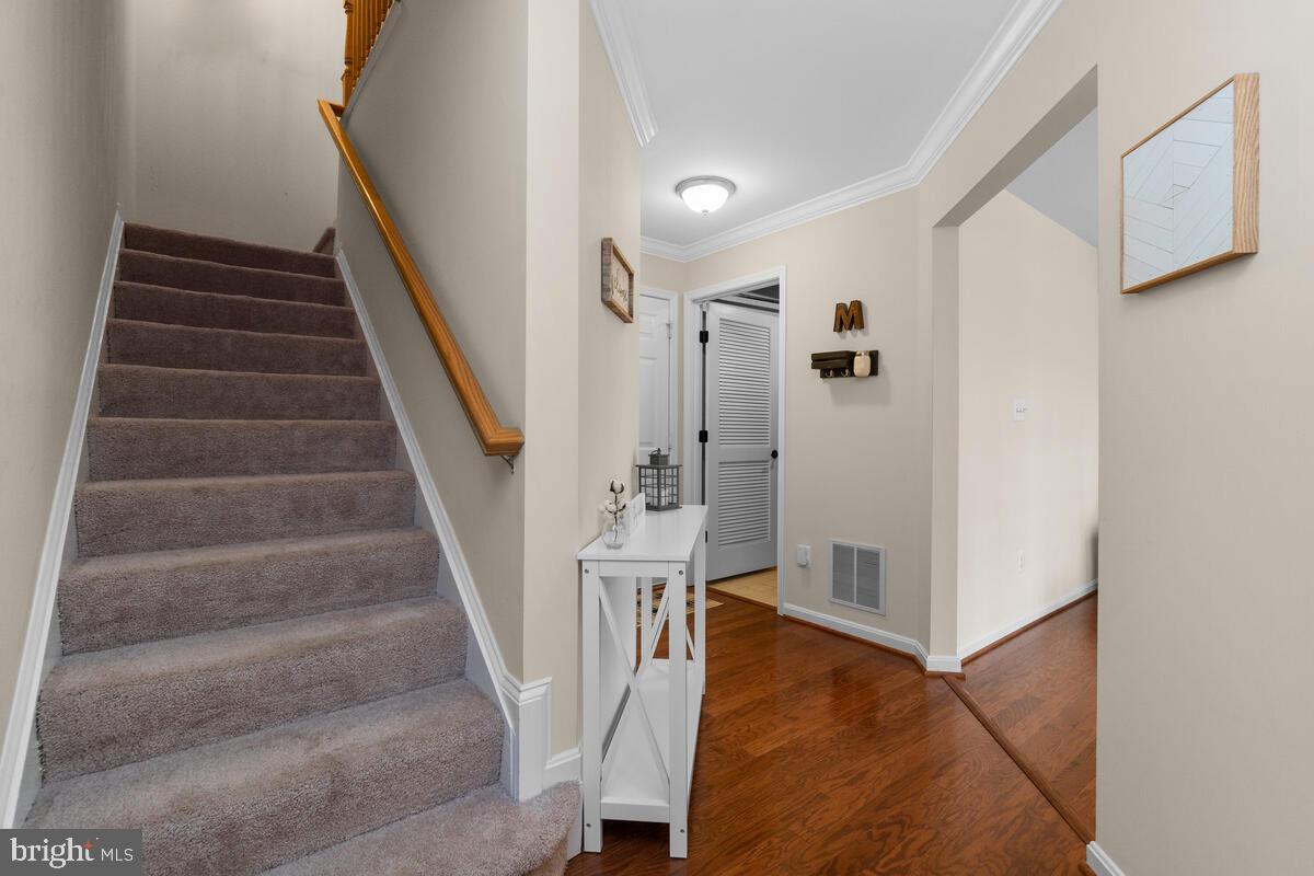 ASHBURN VILLAGE - Residential Lease