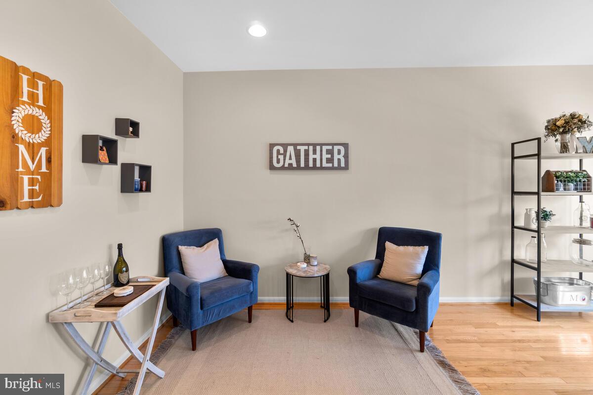 ASHBURN VILLAGE - Residential Lease