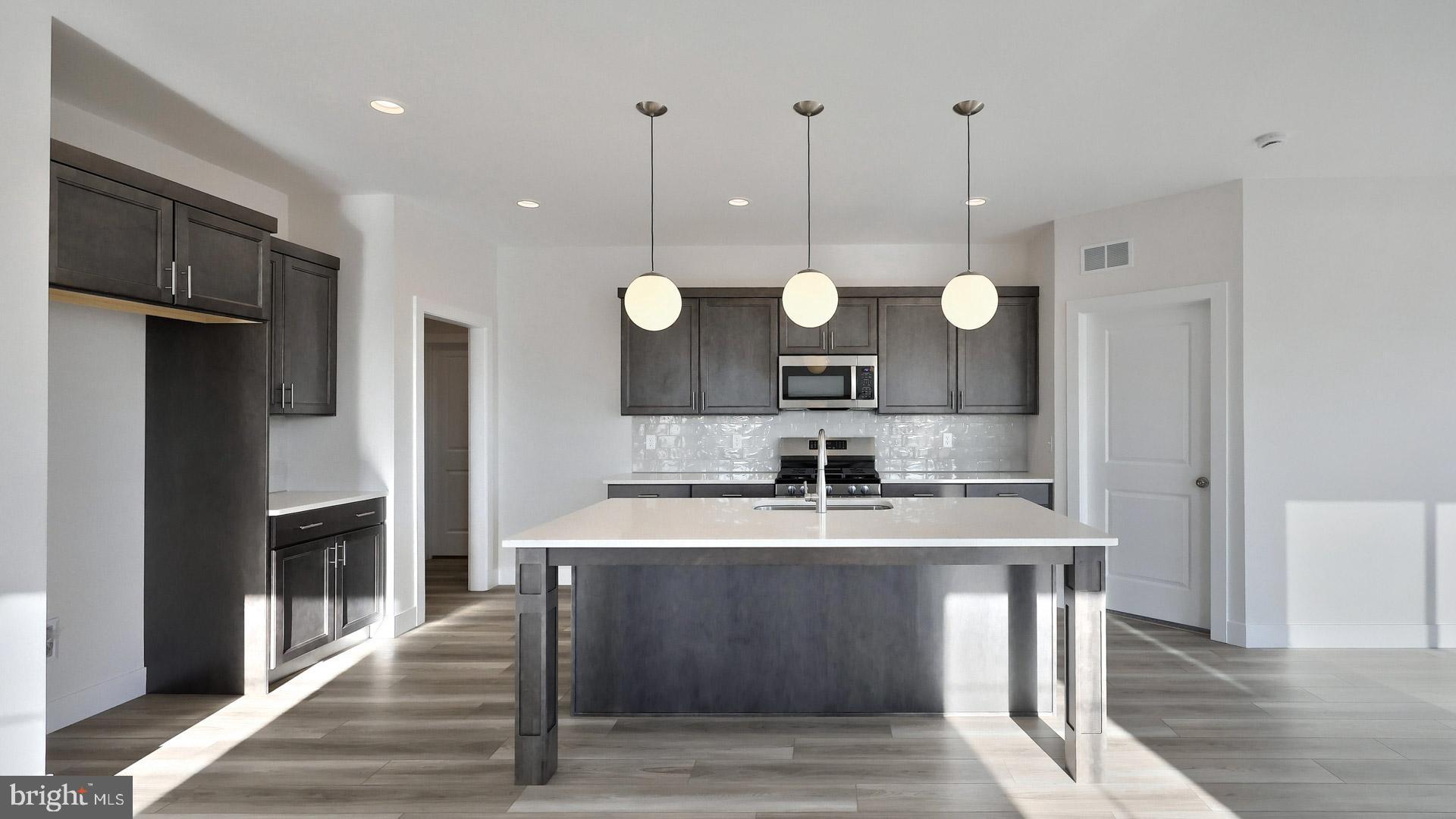 EDGEMONT PRESERVE - Residential