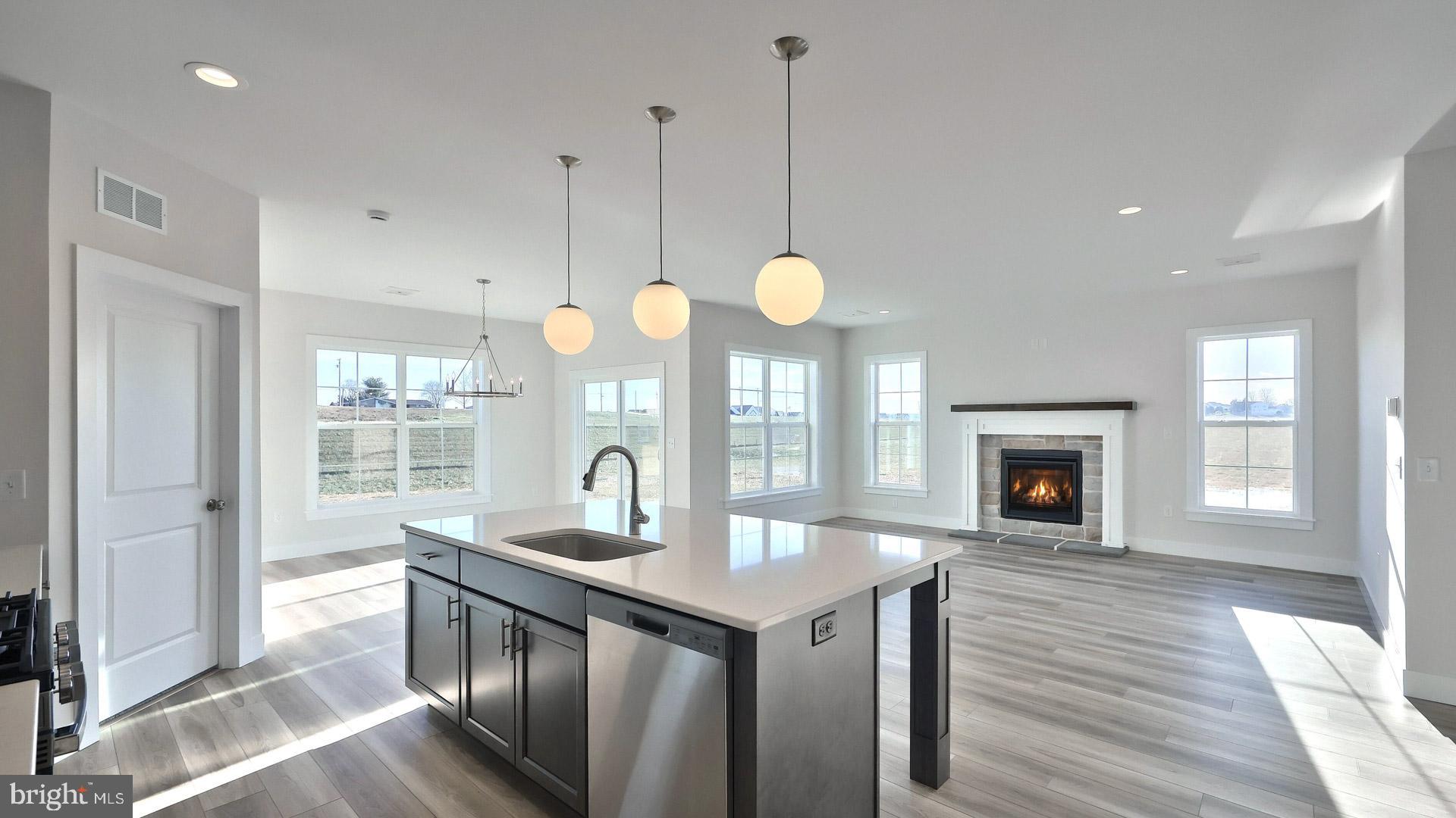 EDGEMONT PRESERVE - Residential