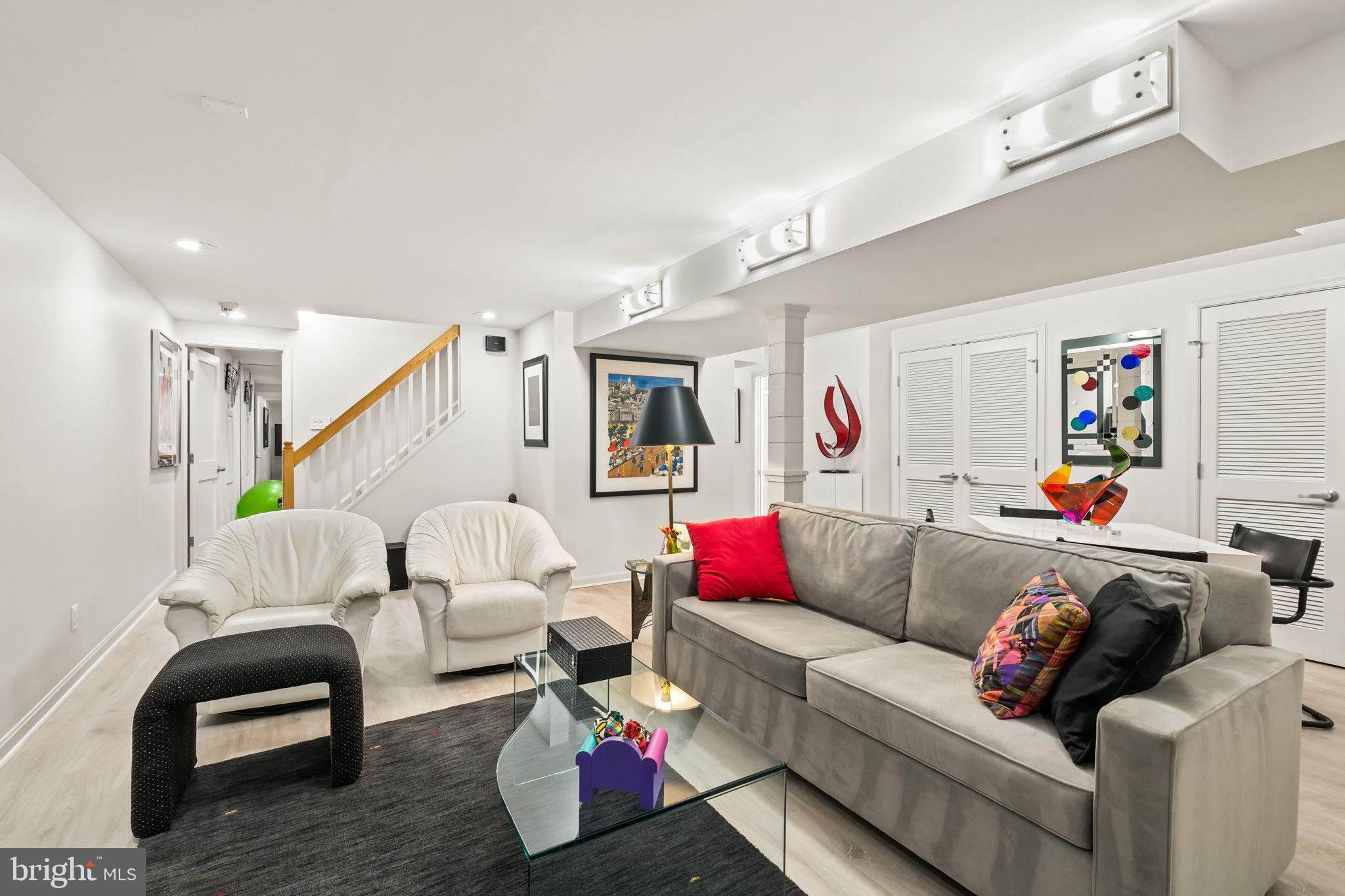 ROBERTS GLEN - Residential