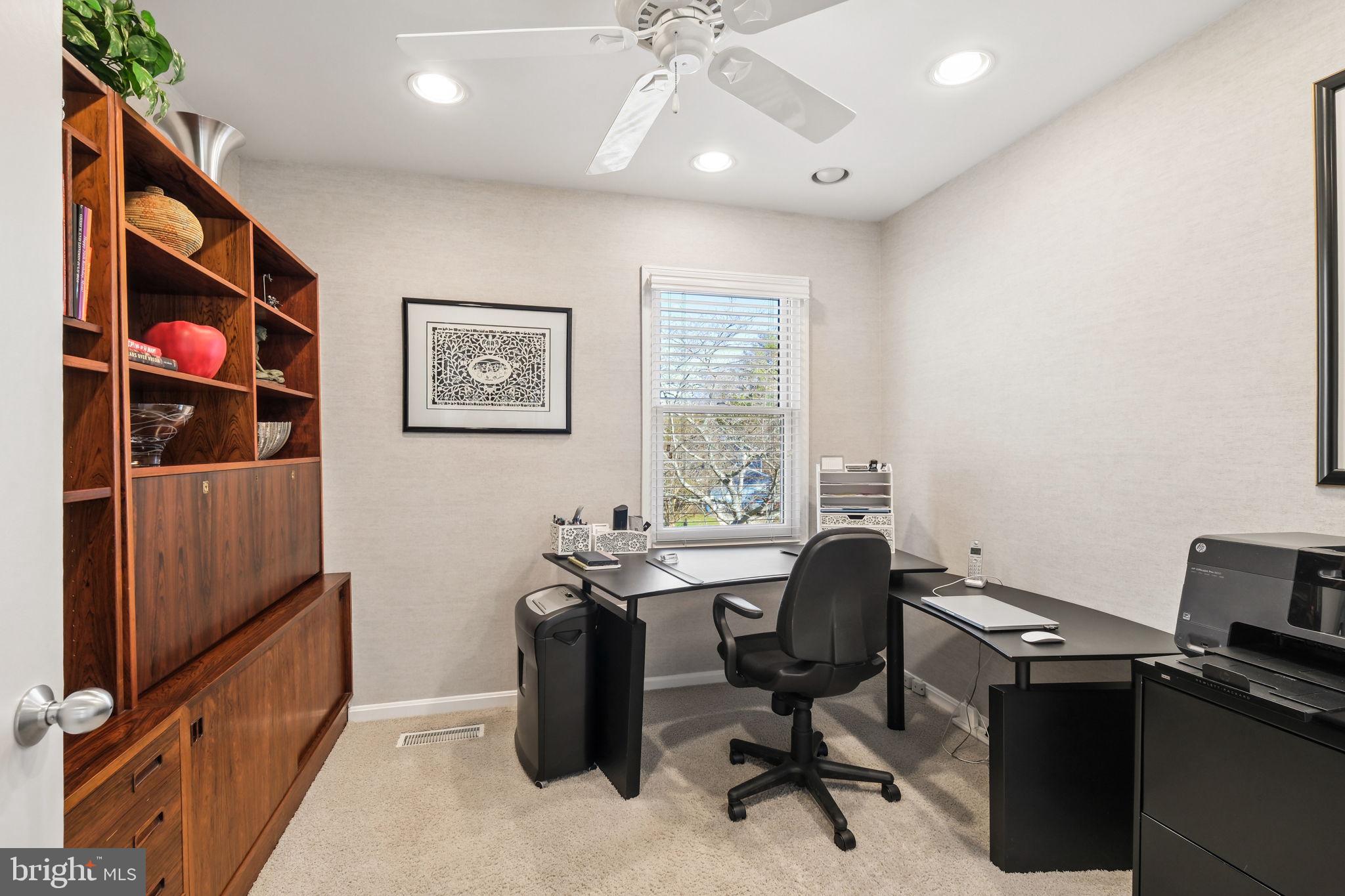 ROBERTS GLEN - Residential